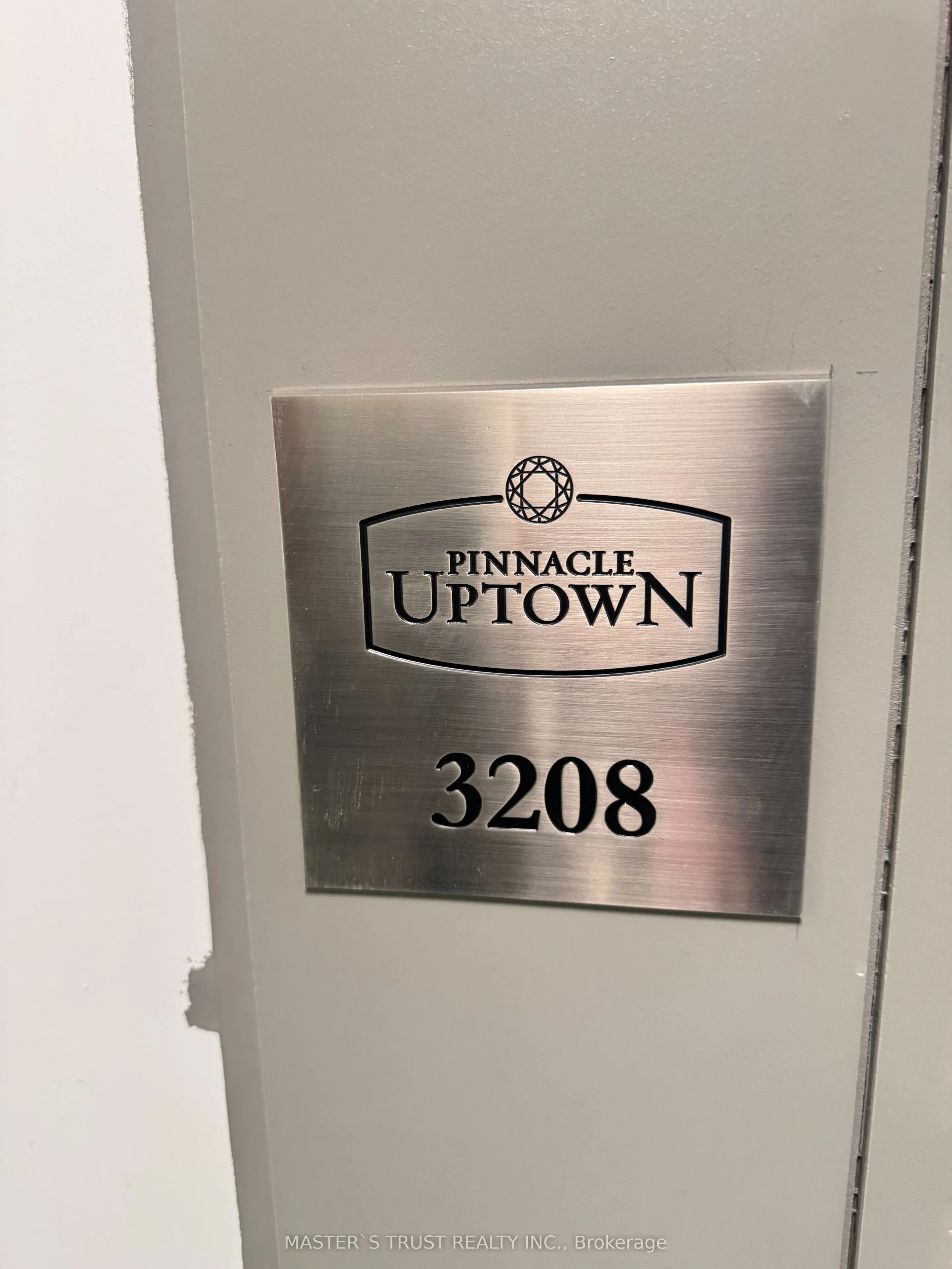15 Watergarden Drive, #08