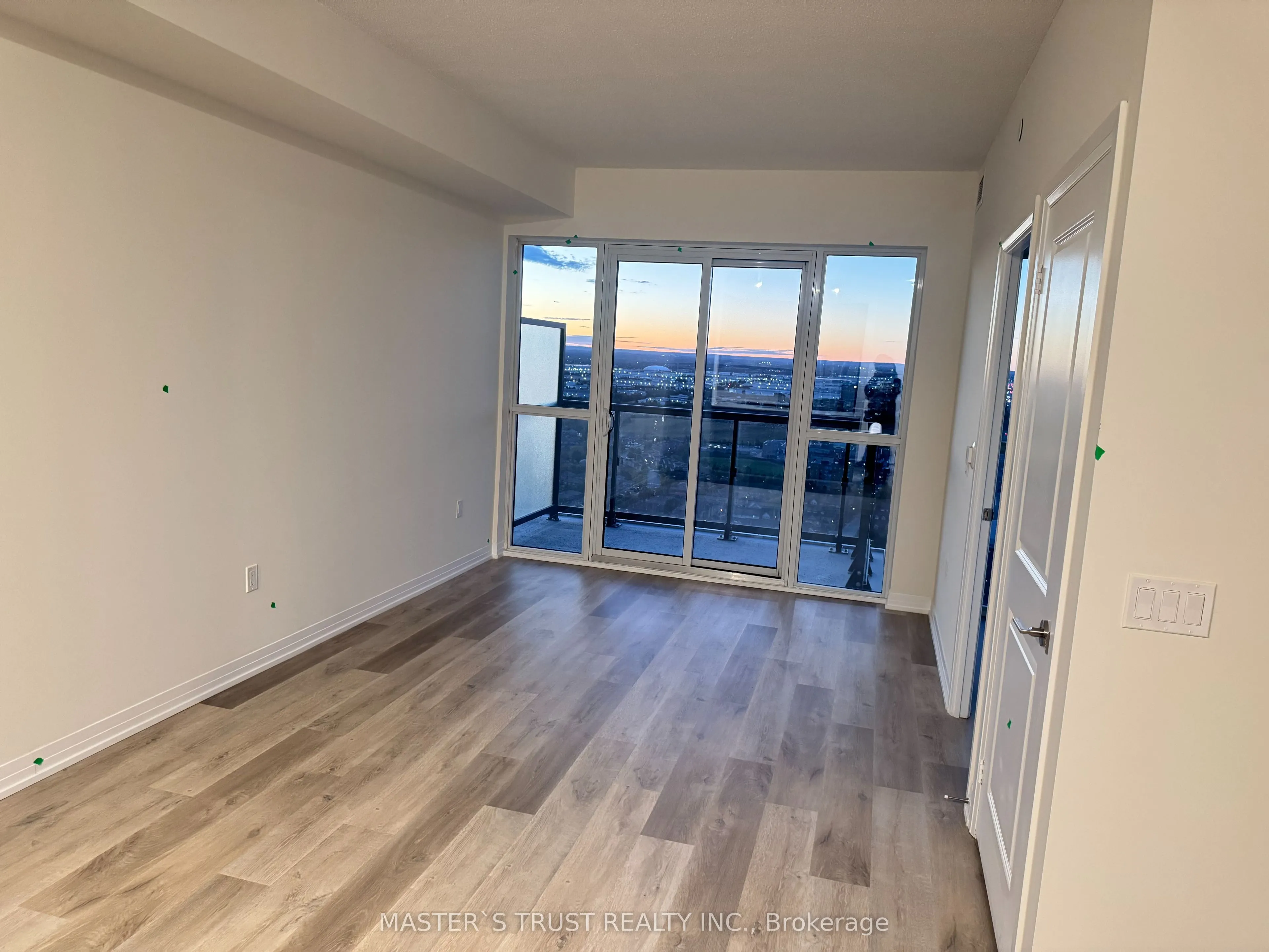 15 Watergarden Drive, #08