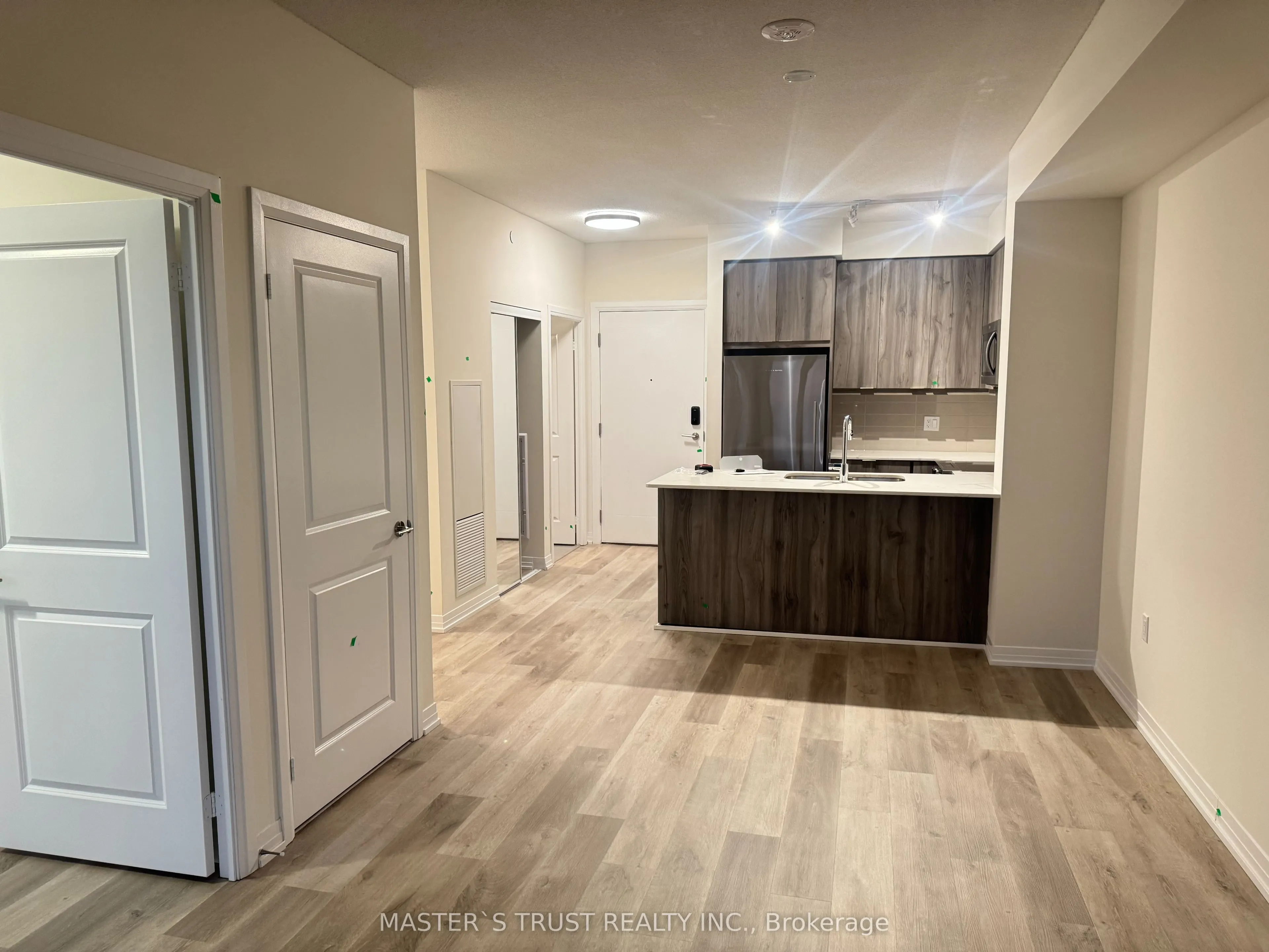 15 Watergarden Drive, #08