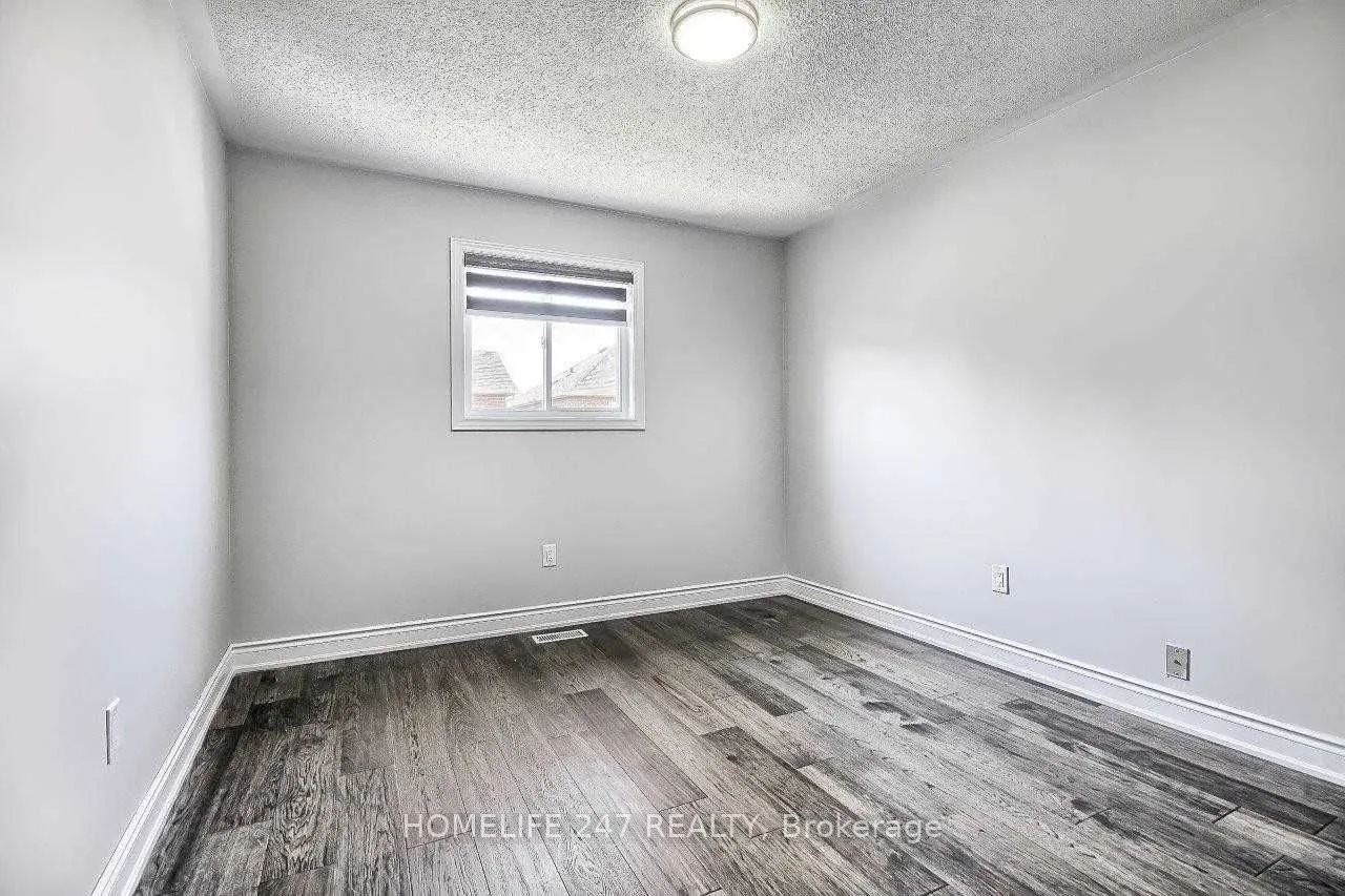 32 Poplar Plains Road