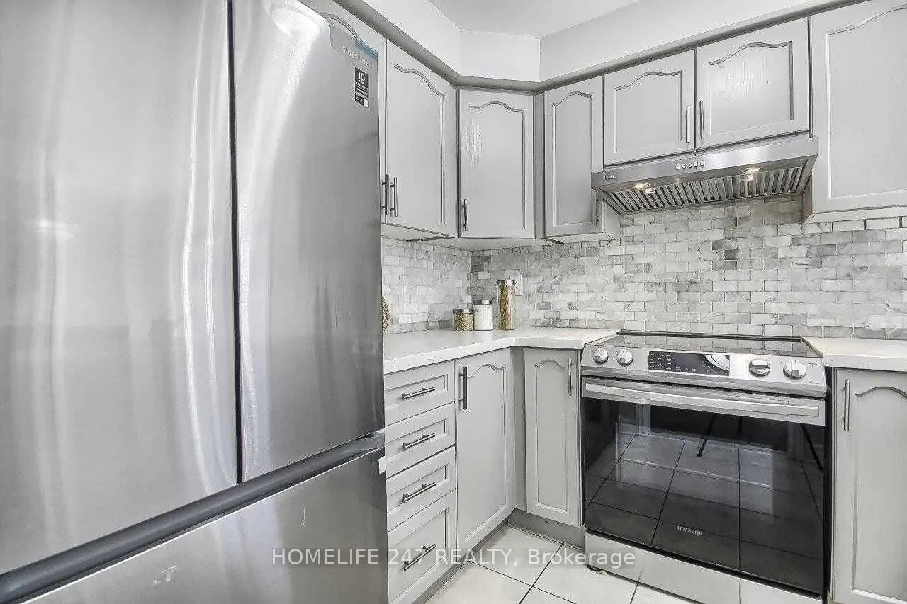 32 Poplar Plains Road