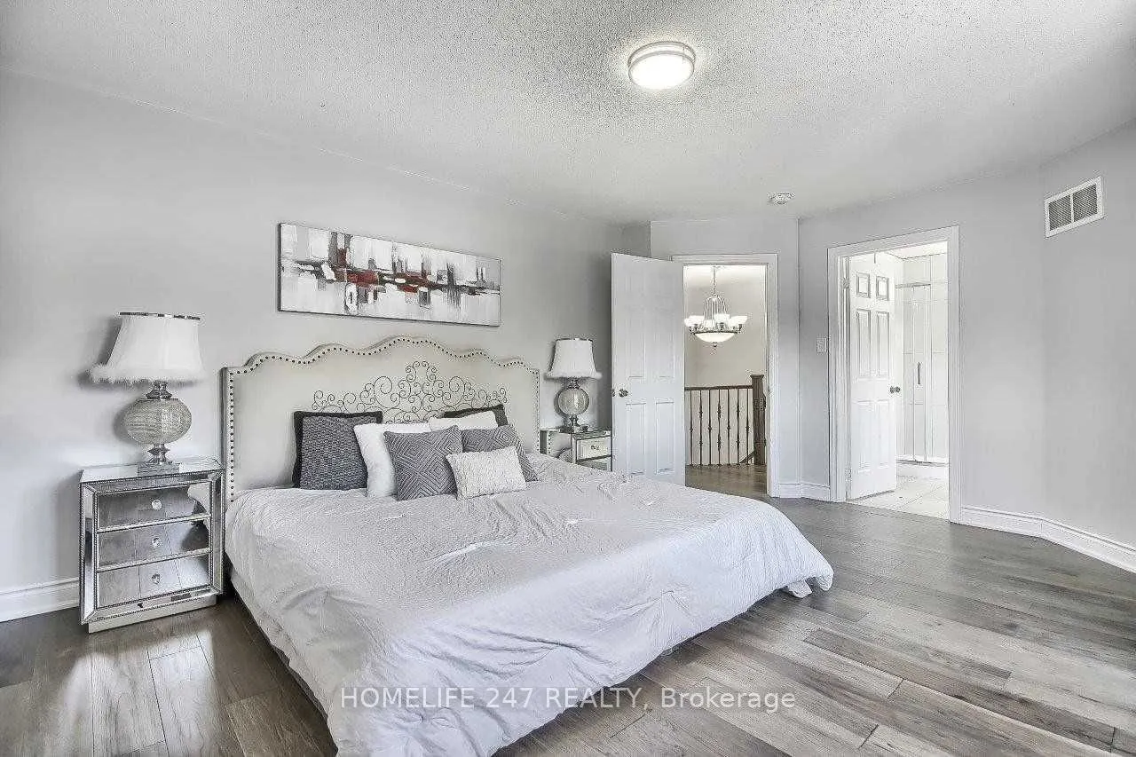 32 Poplar Plains Road