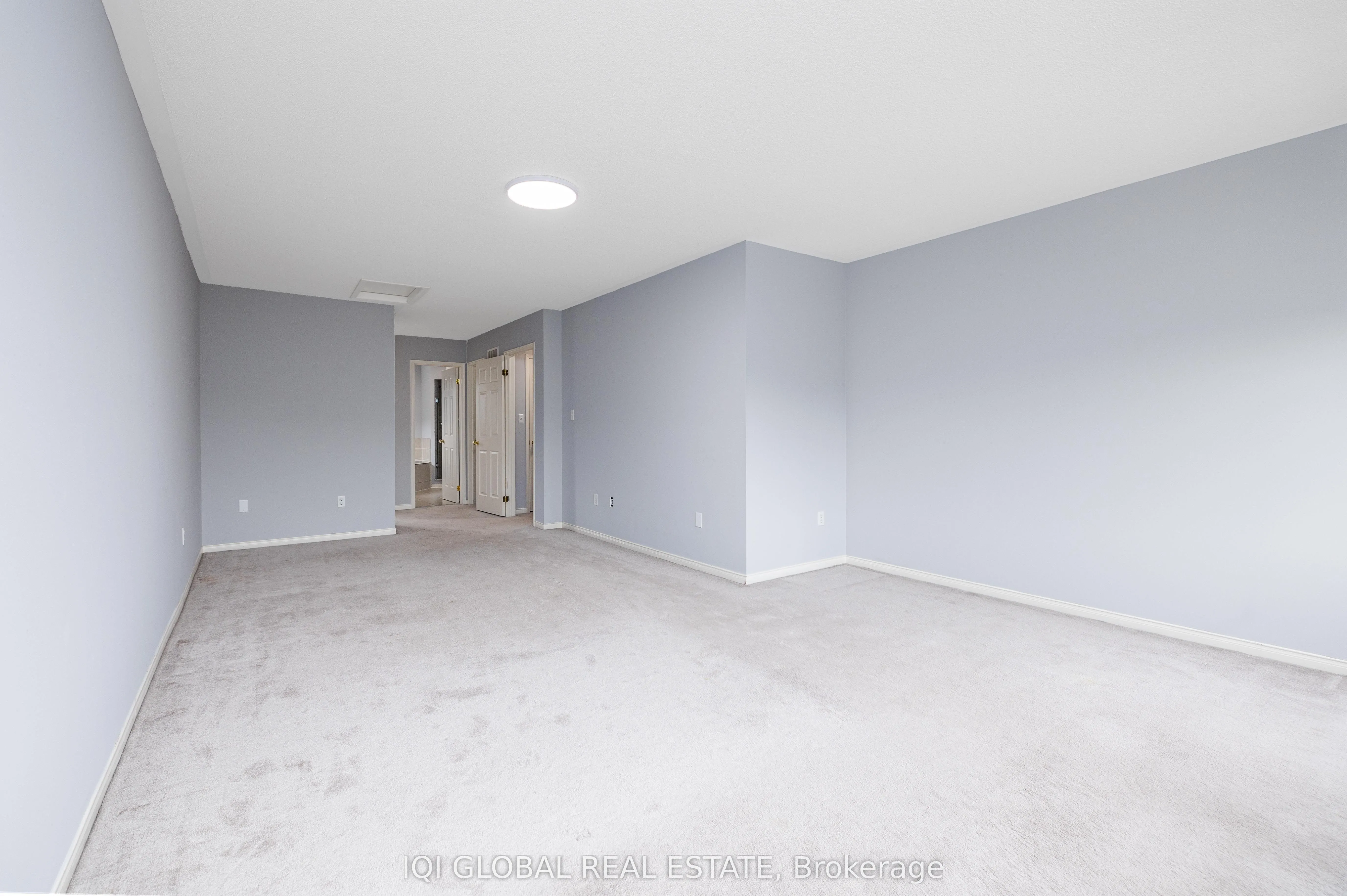 43 Sergio Marchi Street