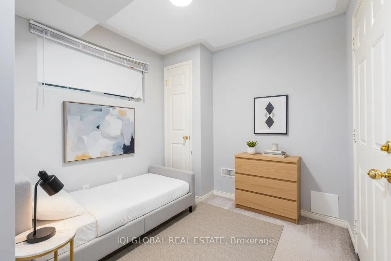43 Sergio Marchi Street