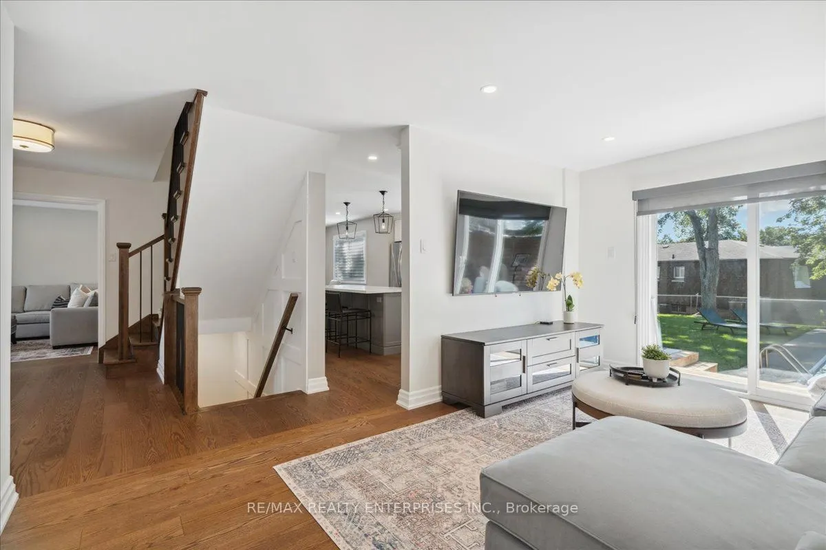 42 Hillside Drive