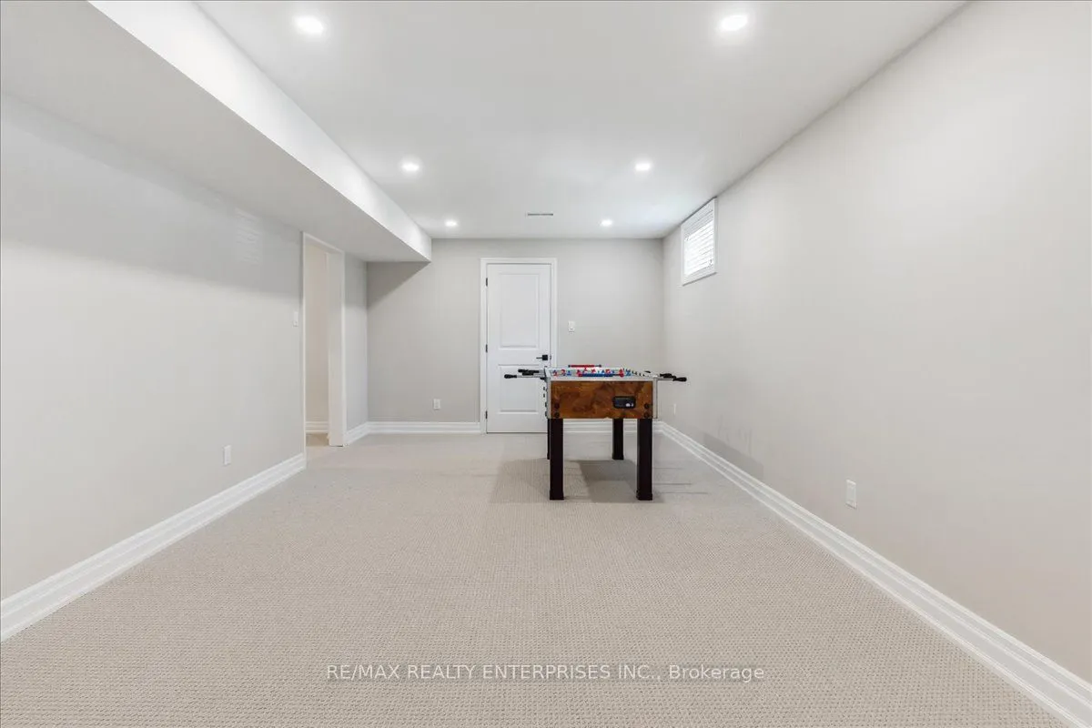 42 Hillside Drive