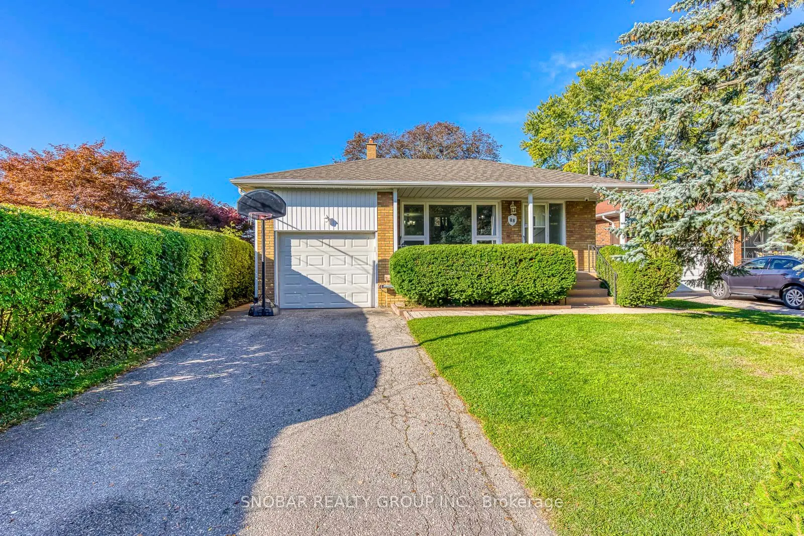 88 Poynter Drive