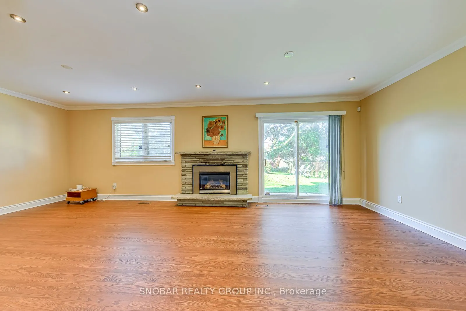 88 Poynter Drive
