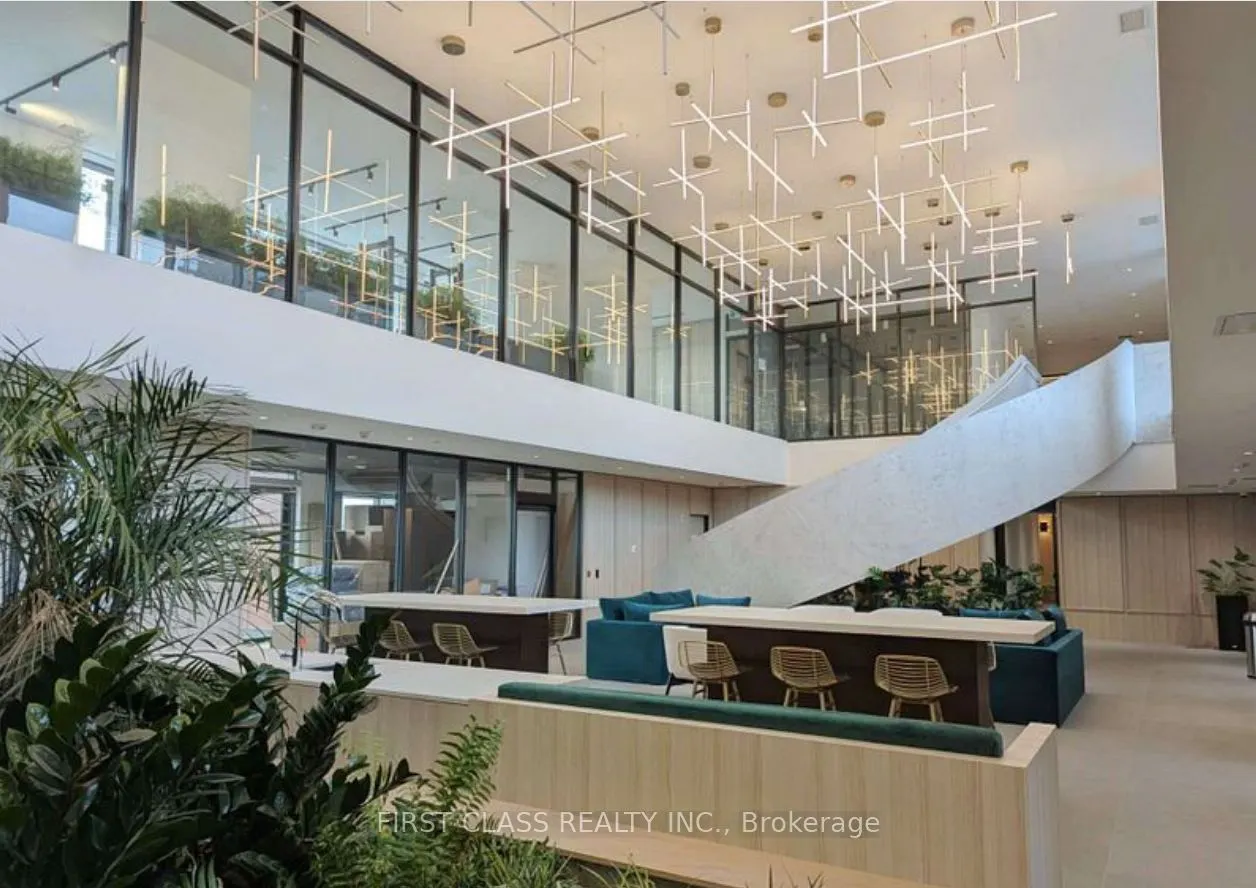 3071 Trafalgar Road, #305