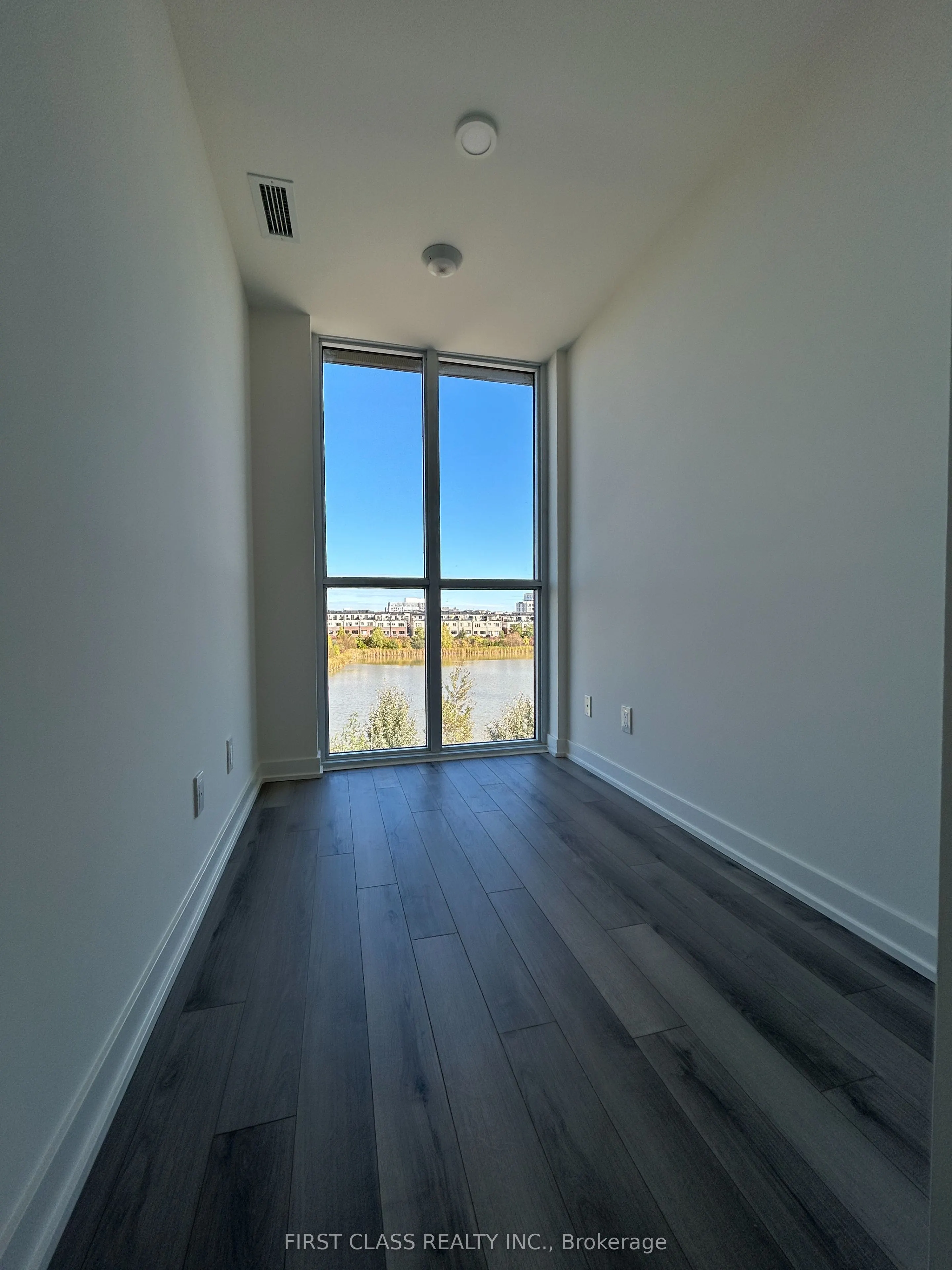 3071 Trafalgar Road, #305