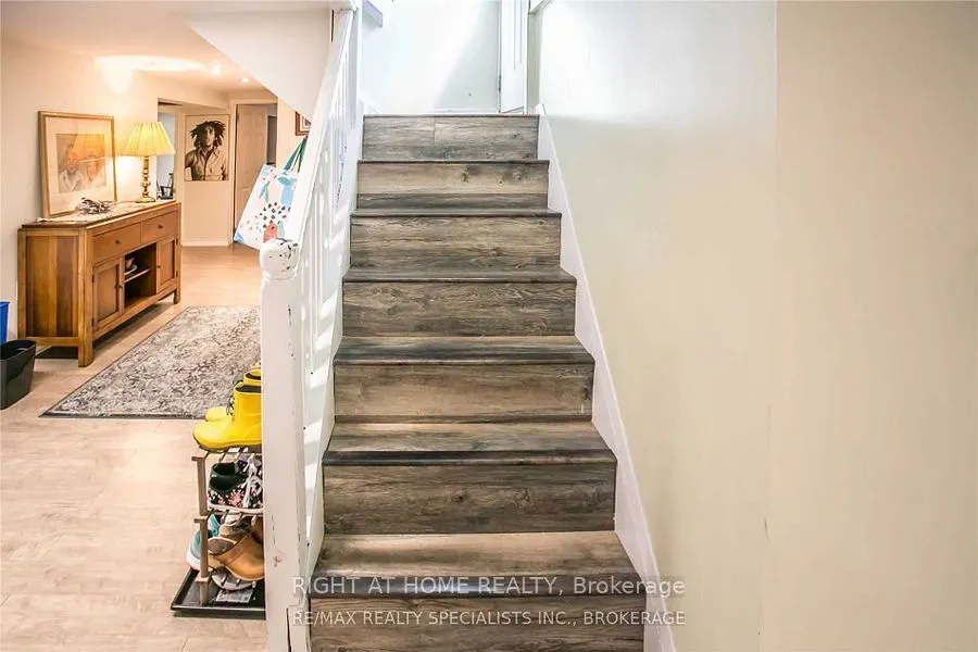 124 Avondale Blvd (Basement)