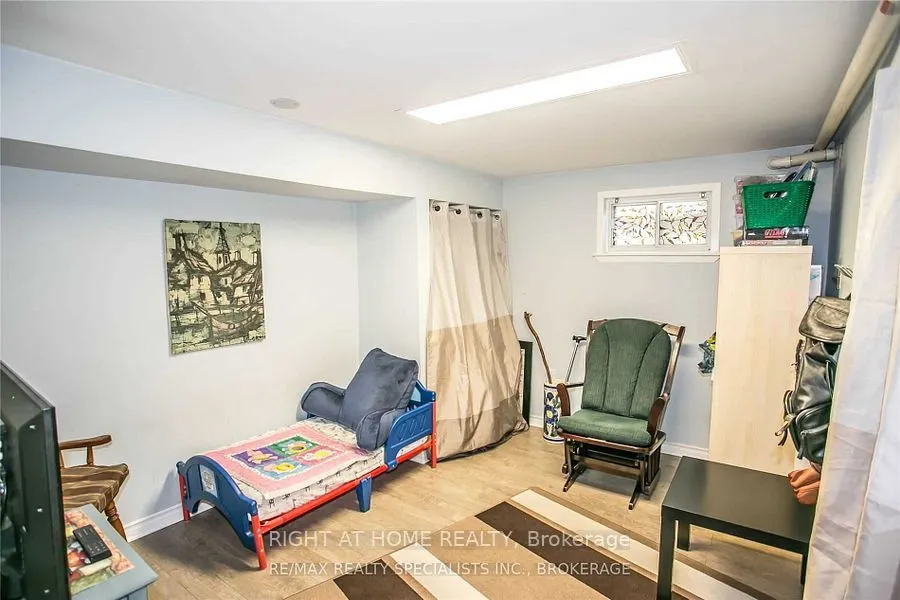 124 Avondale Blvd (Basement)
