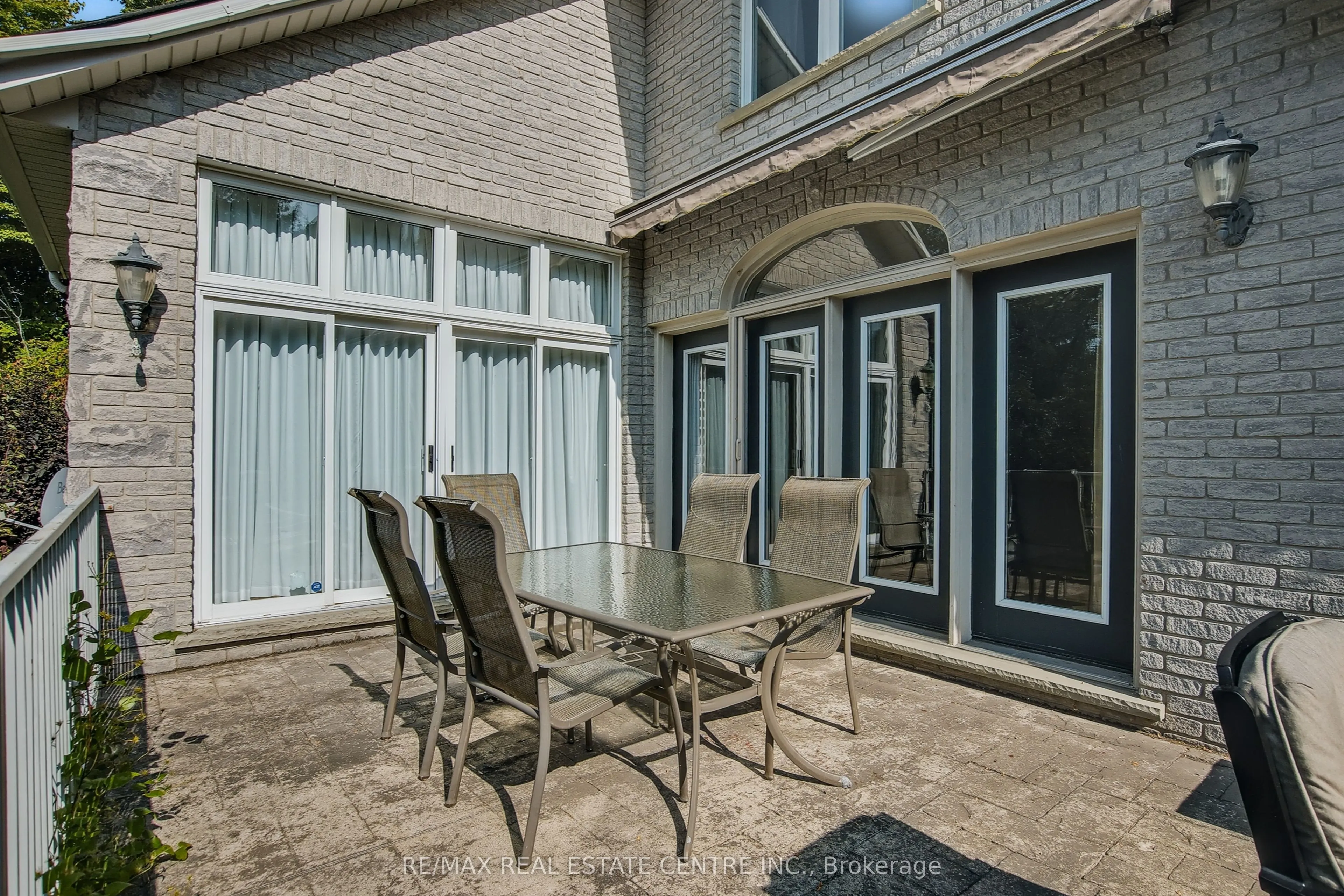 4220 Ennisclare Drive