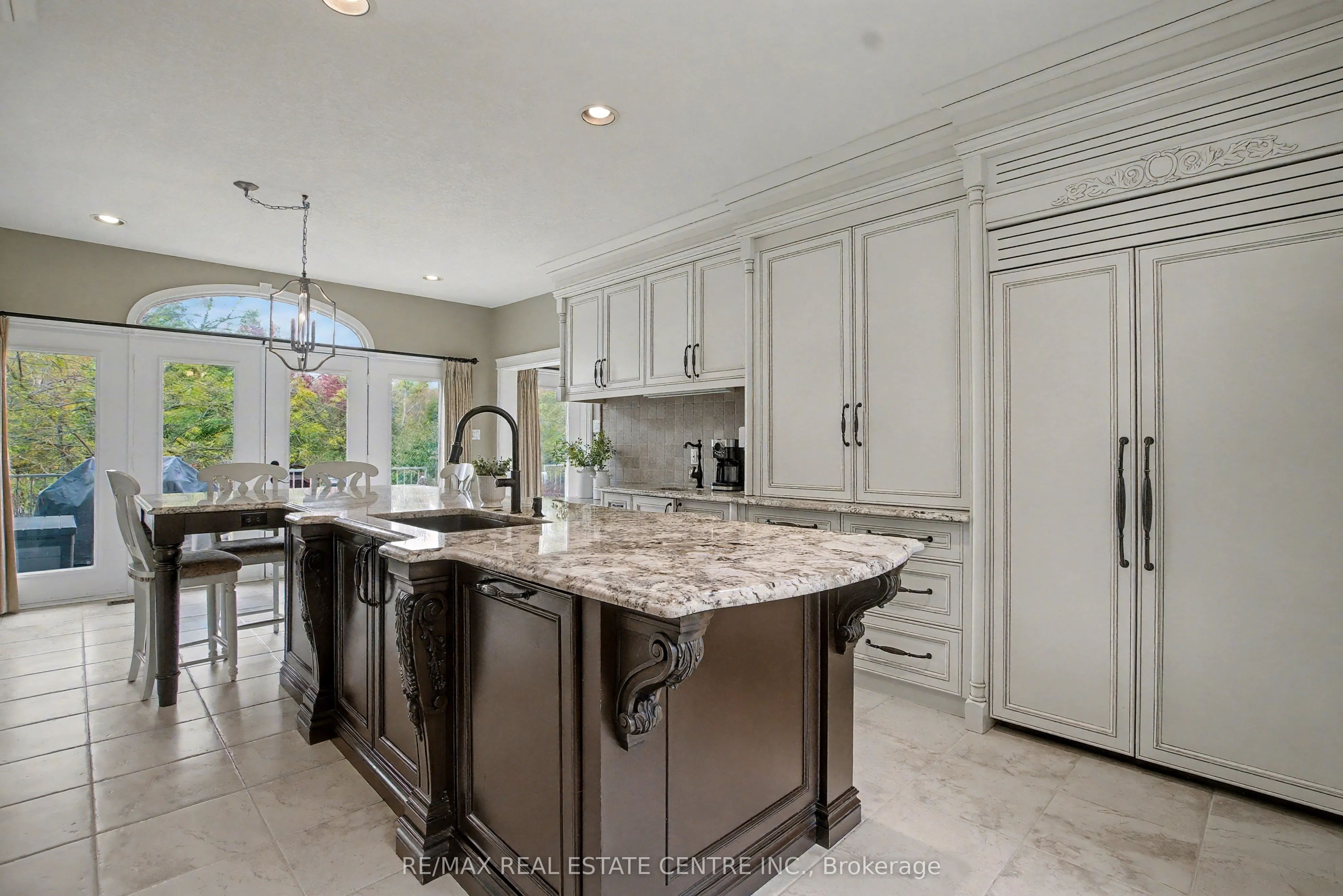 4220 Ennisclare Drive