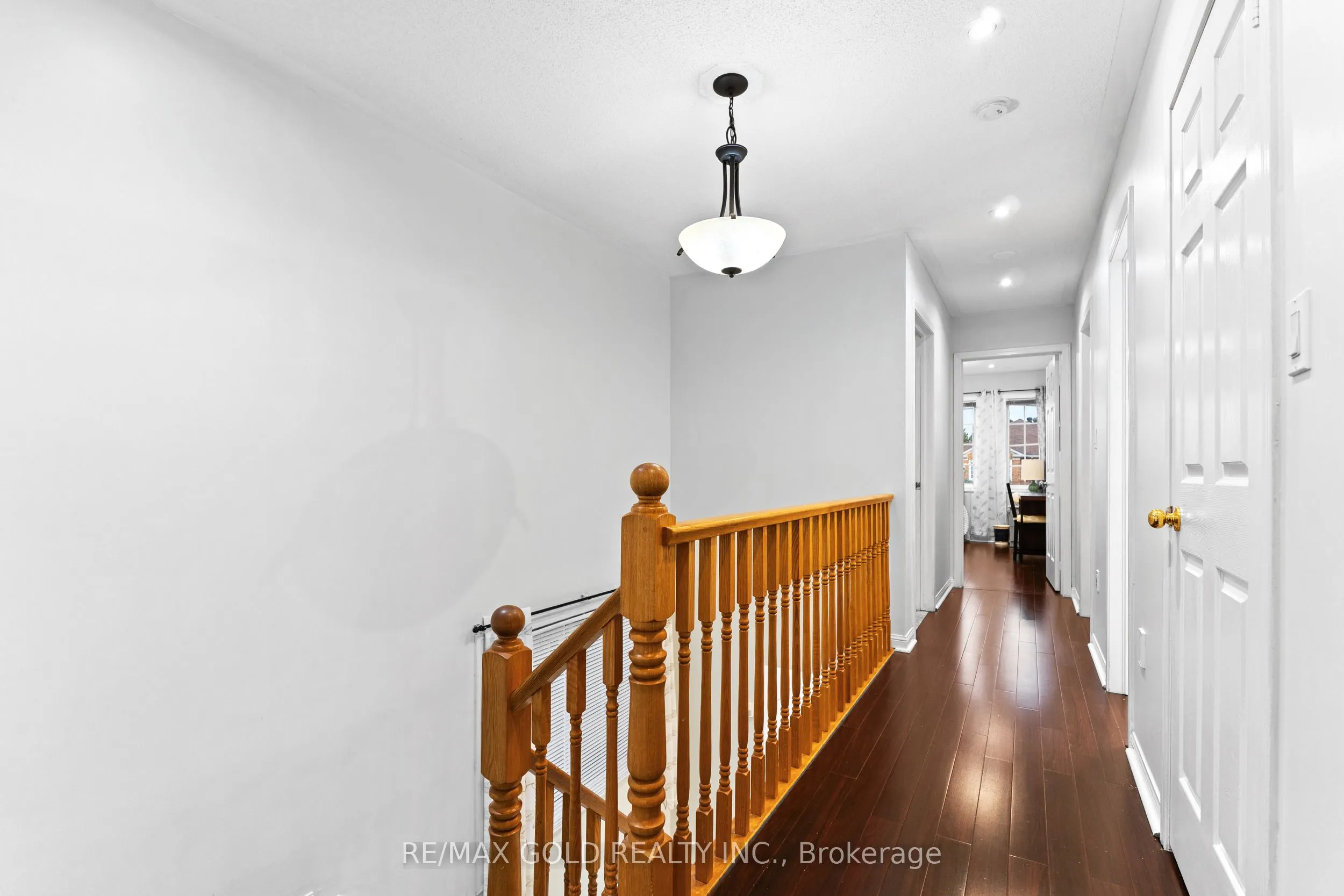 83 Mount Ranier Crescent