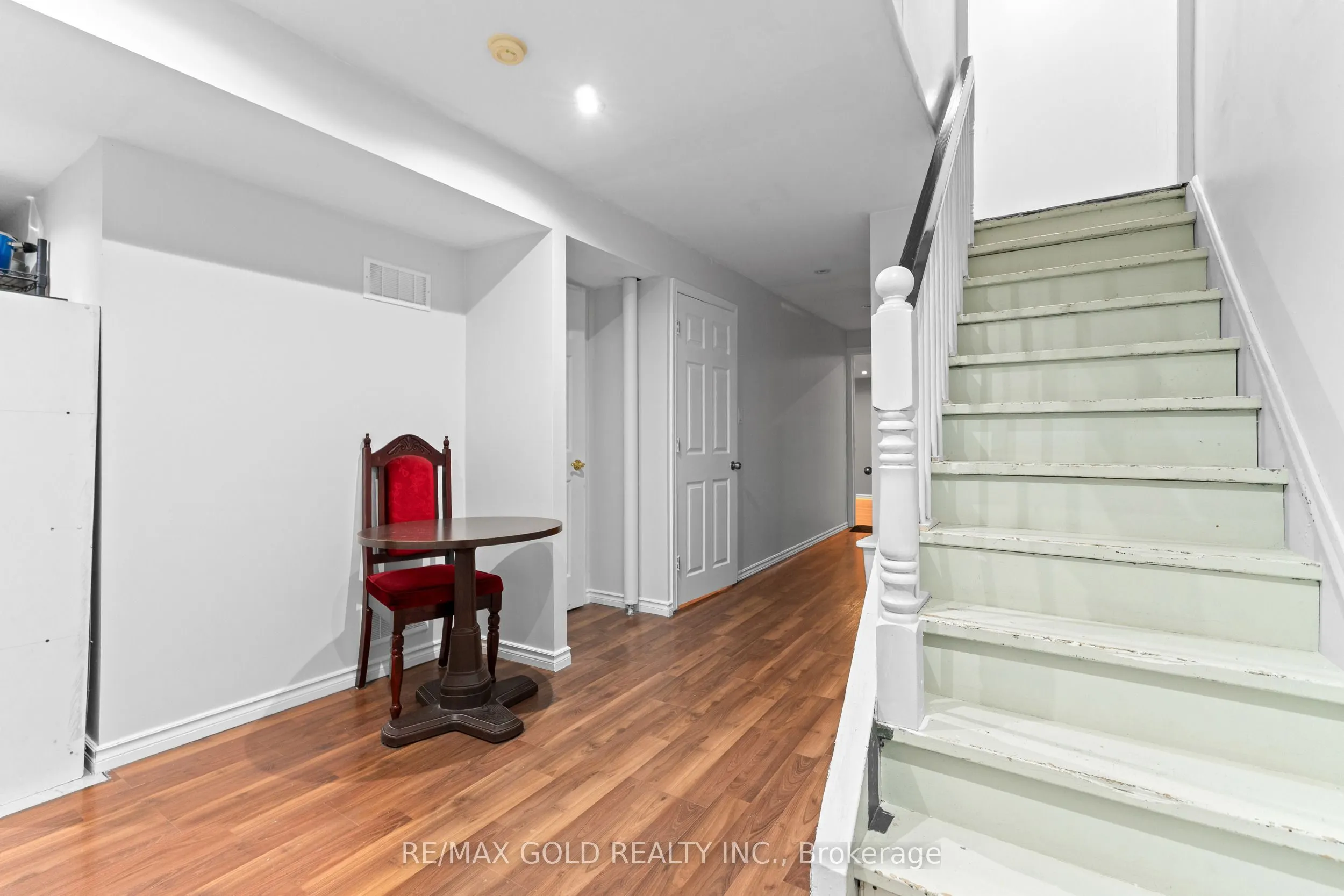 83 Mount Ranier Crescent