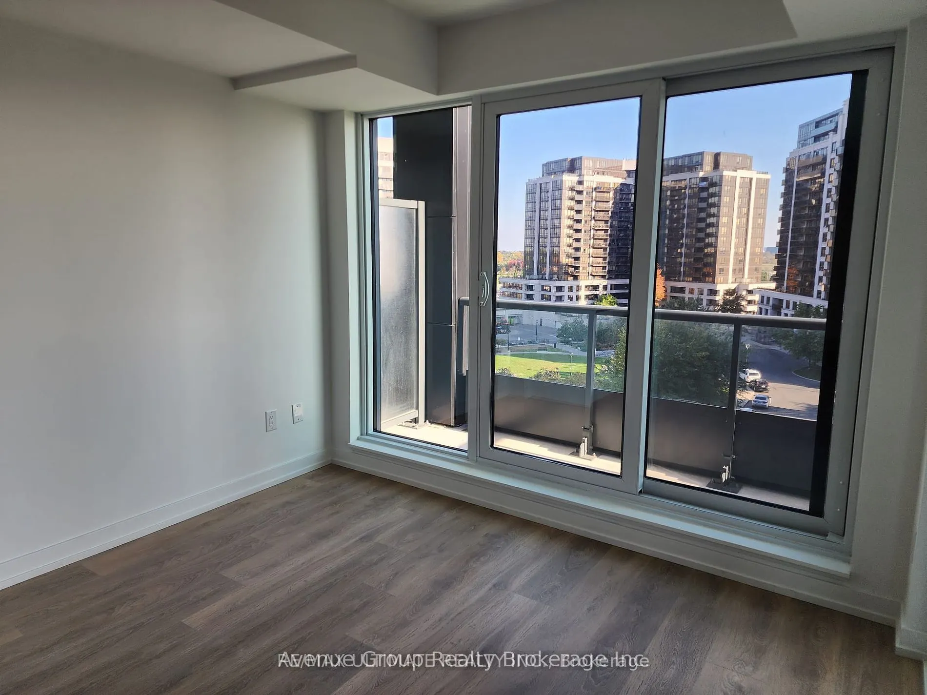 1100 Sheppard Avenue W, #809