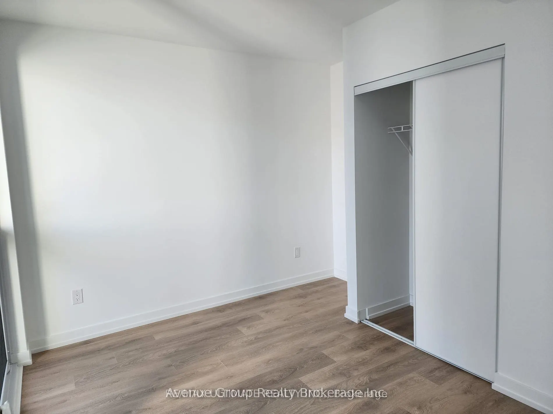 1100 Sheppard Avenue W, #809