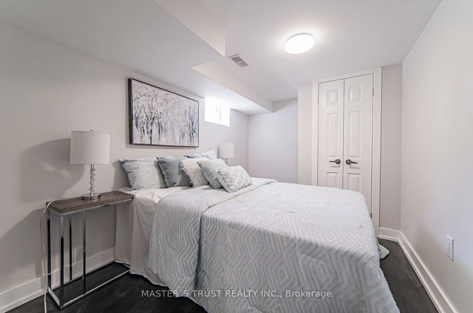 613 Old Weston Road S