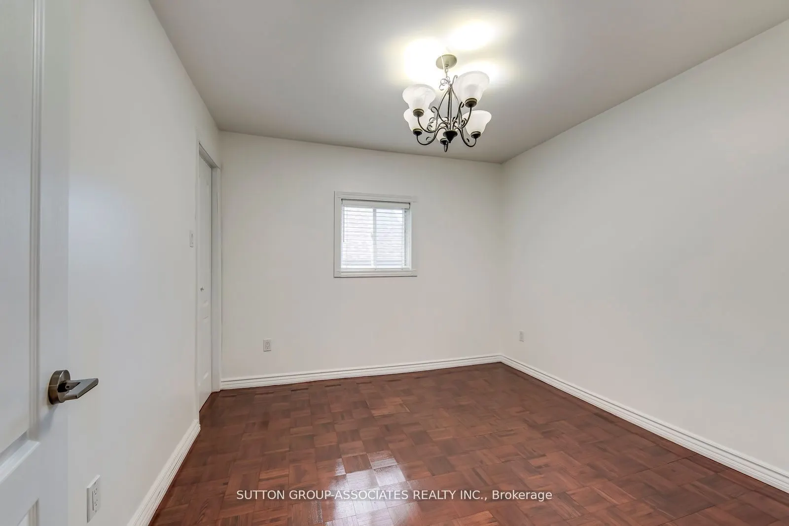 3564 Eglinton Avenue W, #2nd Fl.