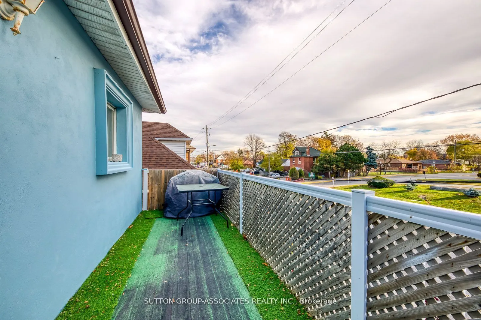 3564 Eglinton Avenue W, #2nd Fl.