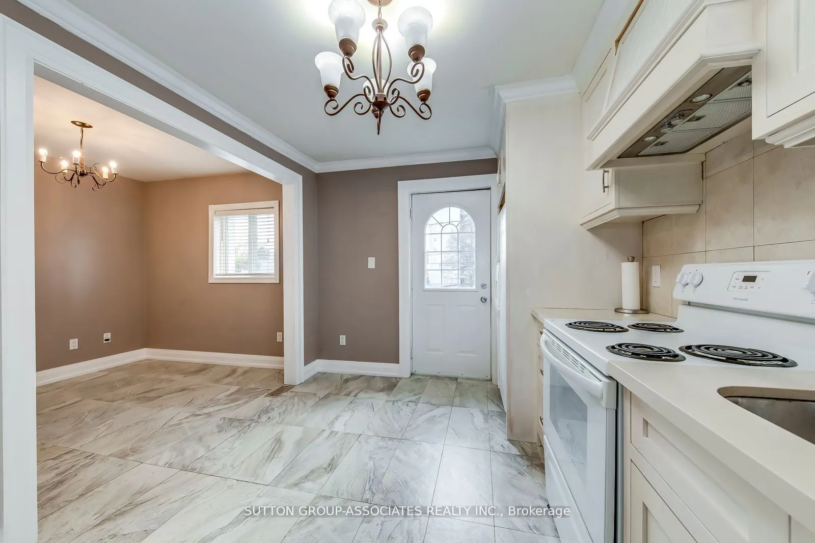 3564 Eglinton Avenue W, #2nd Fl.