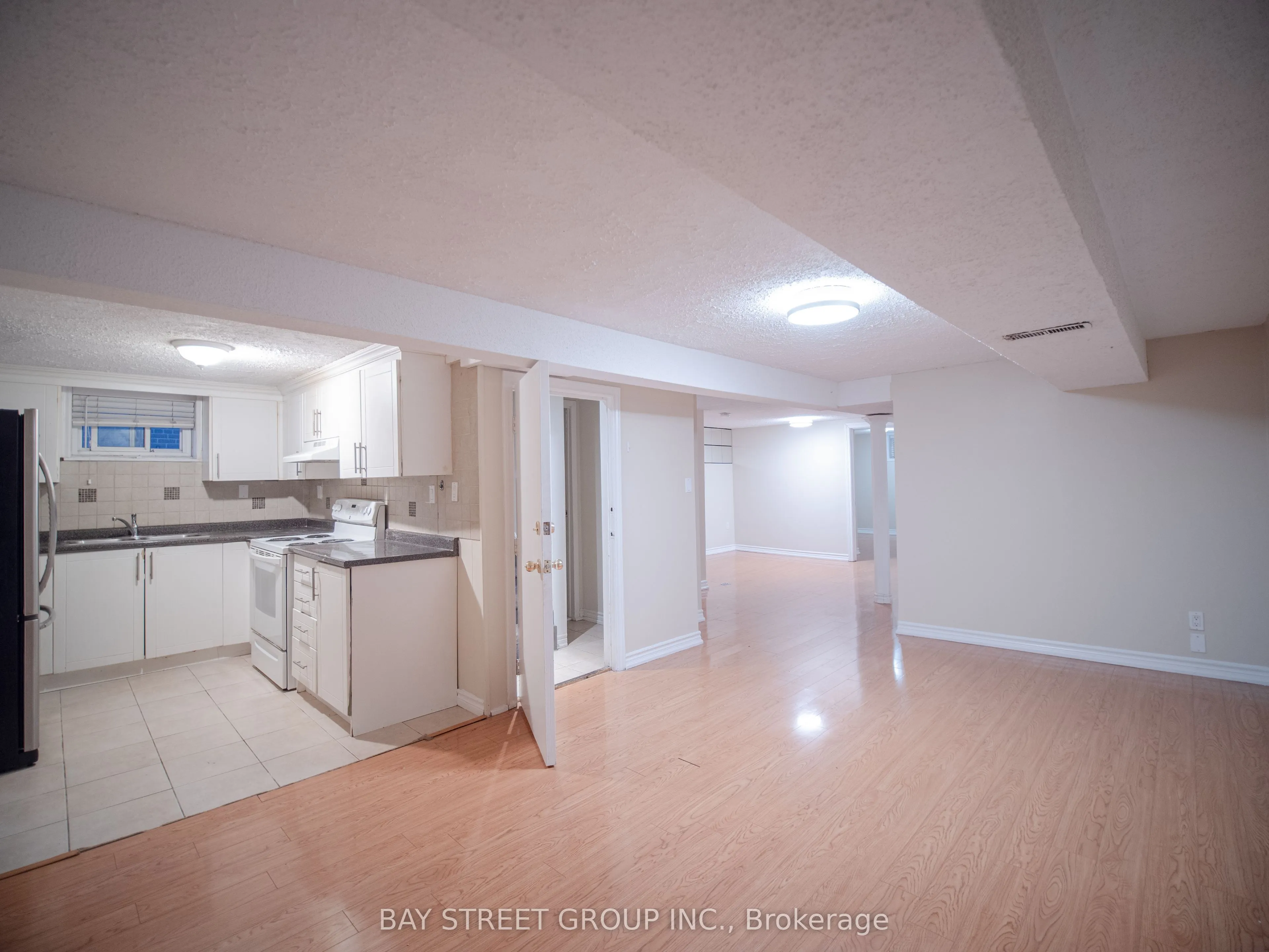 56 Corby Crescent, #Lower