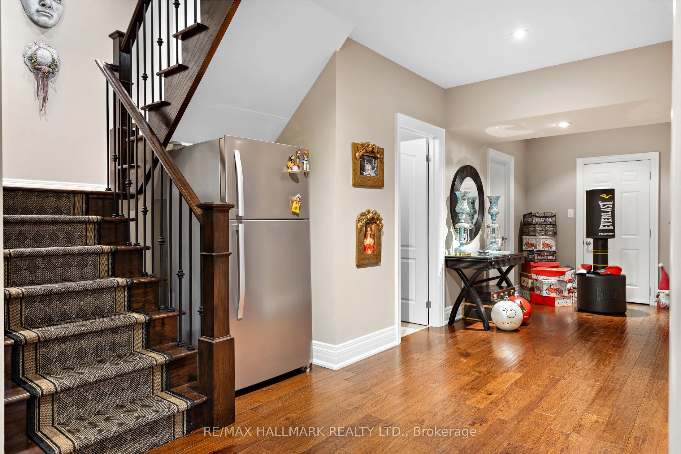 2485 Meadowridge Drive