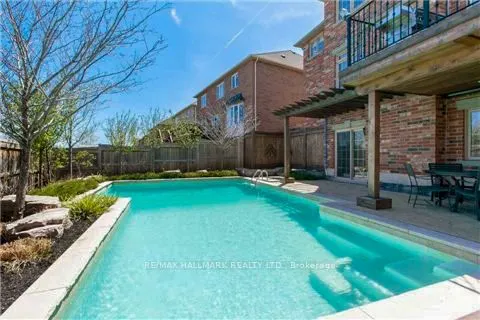 2485 Meadowridge Drive