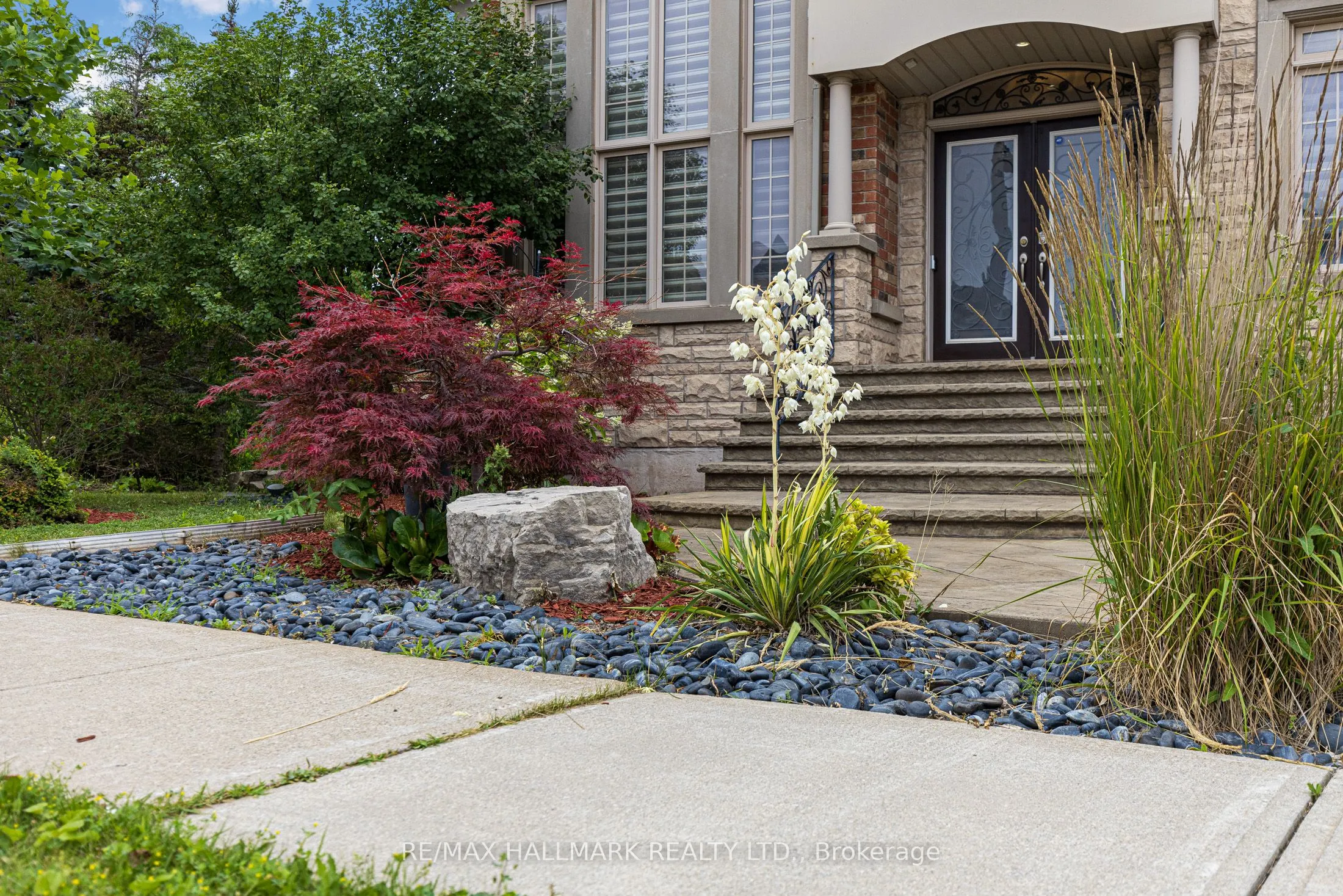2485 Meadowridge Drive