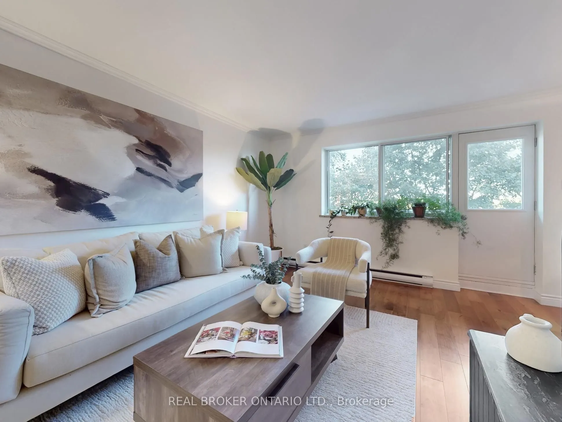 1660 Bloor Street, #411