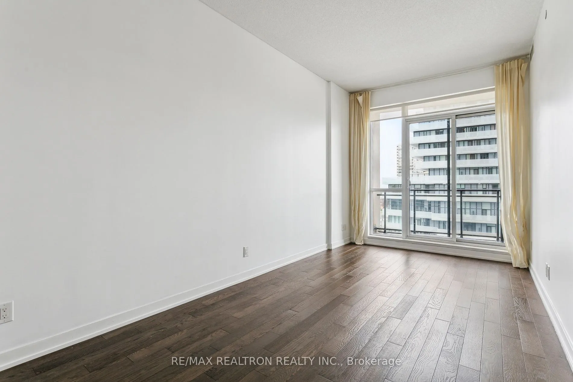 4011 Brickstone Mews, #521