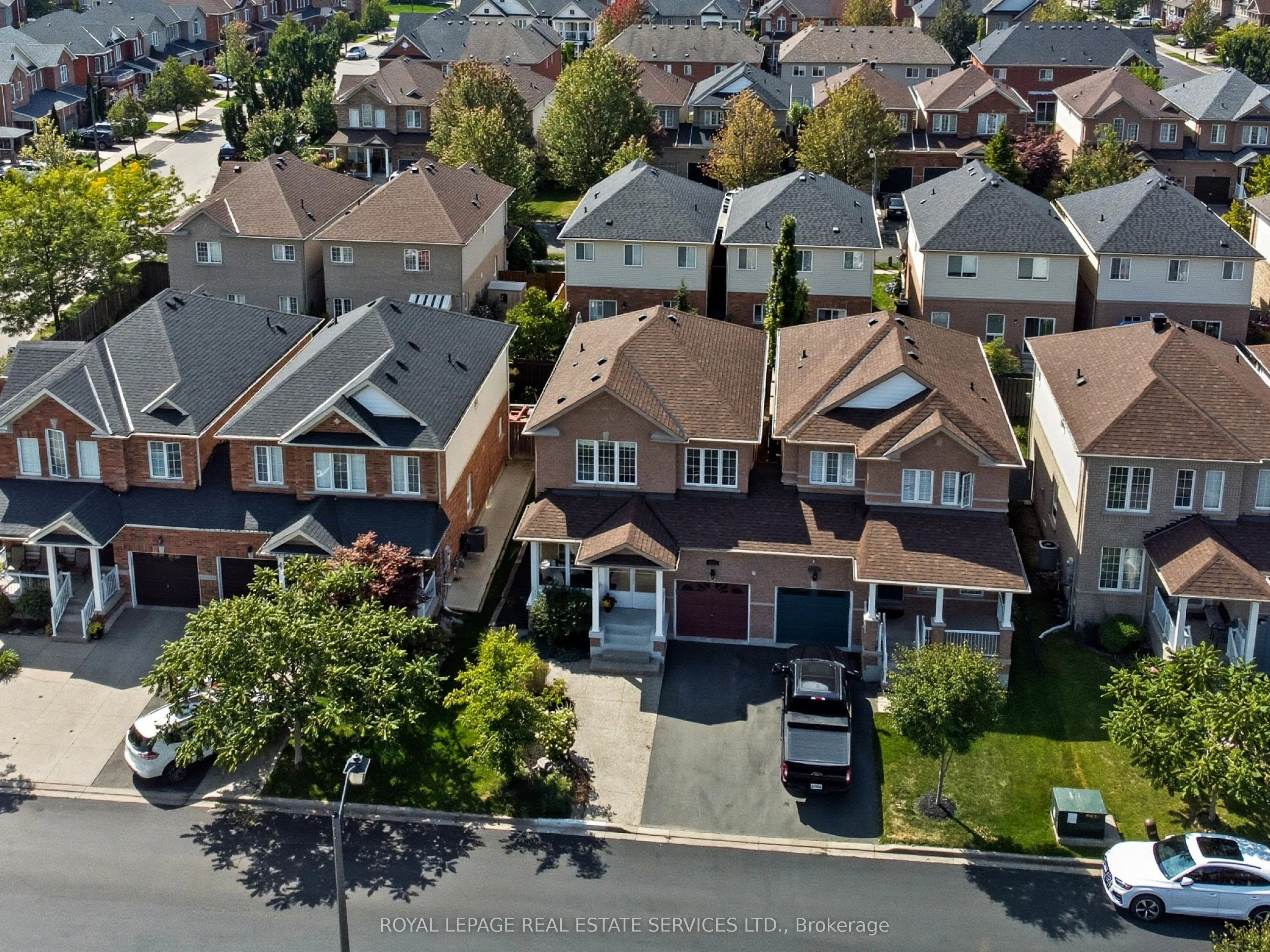 1213 Bonin Crescent