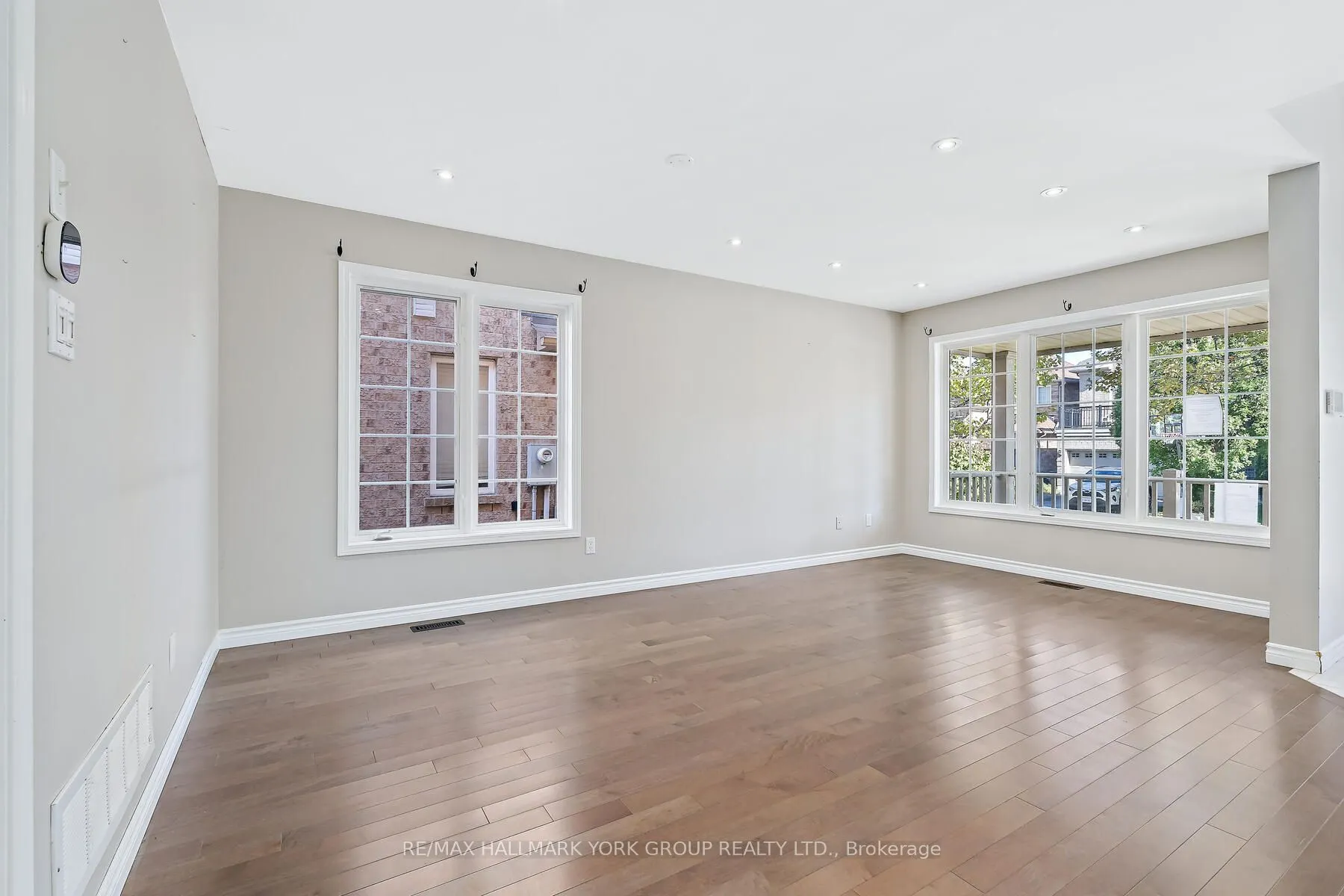 5562 Broadpath Gate