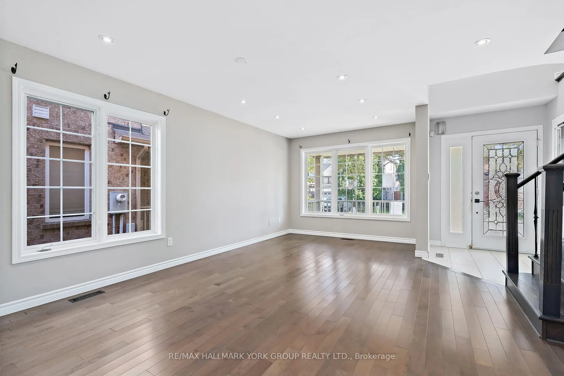 5562 Broadpath Gate