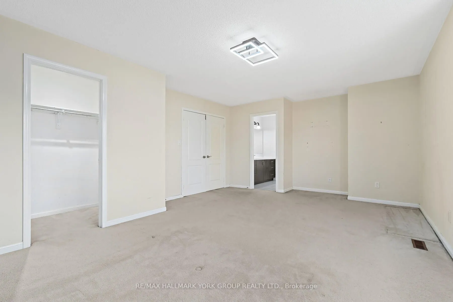 5562 Broadpath Gate