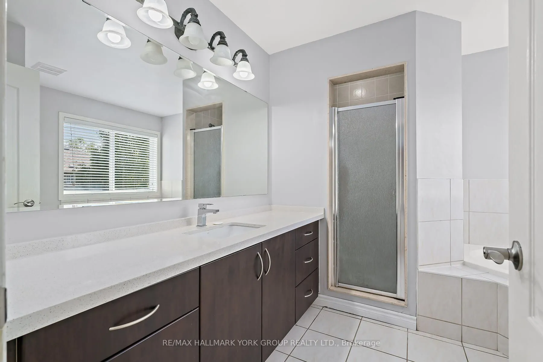 5562 Broadpath Gate