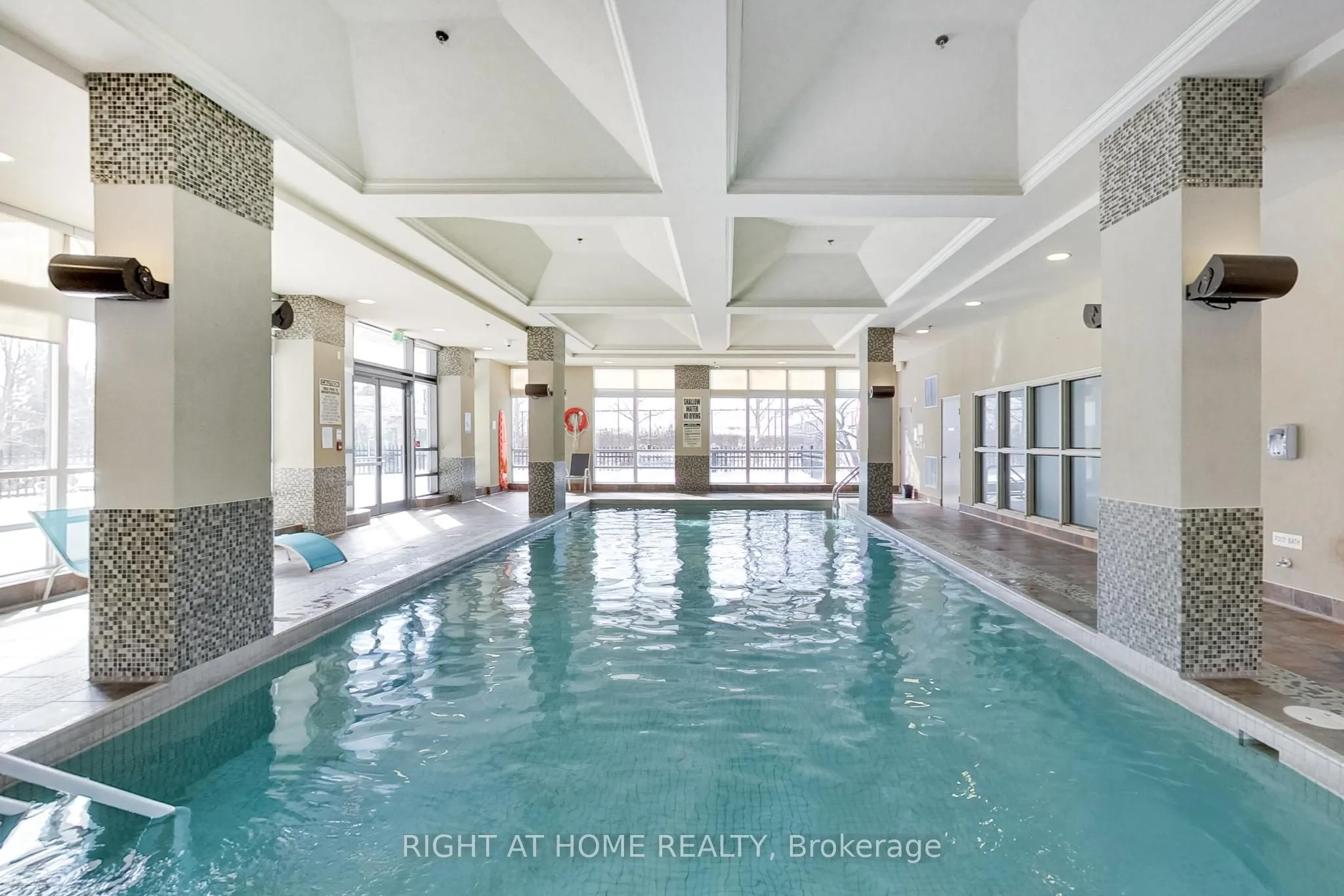 349 Rathburn Road W, #515