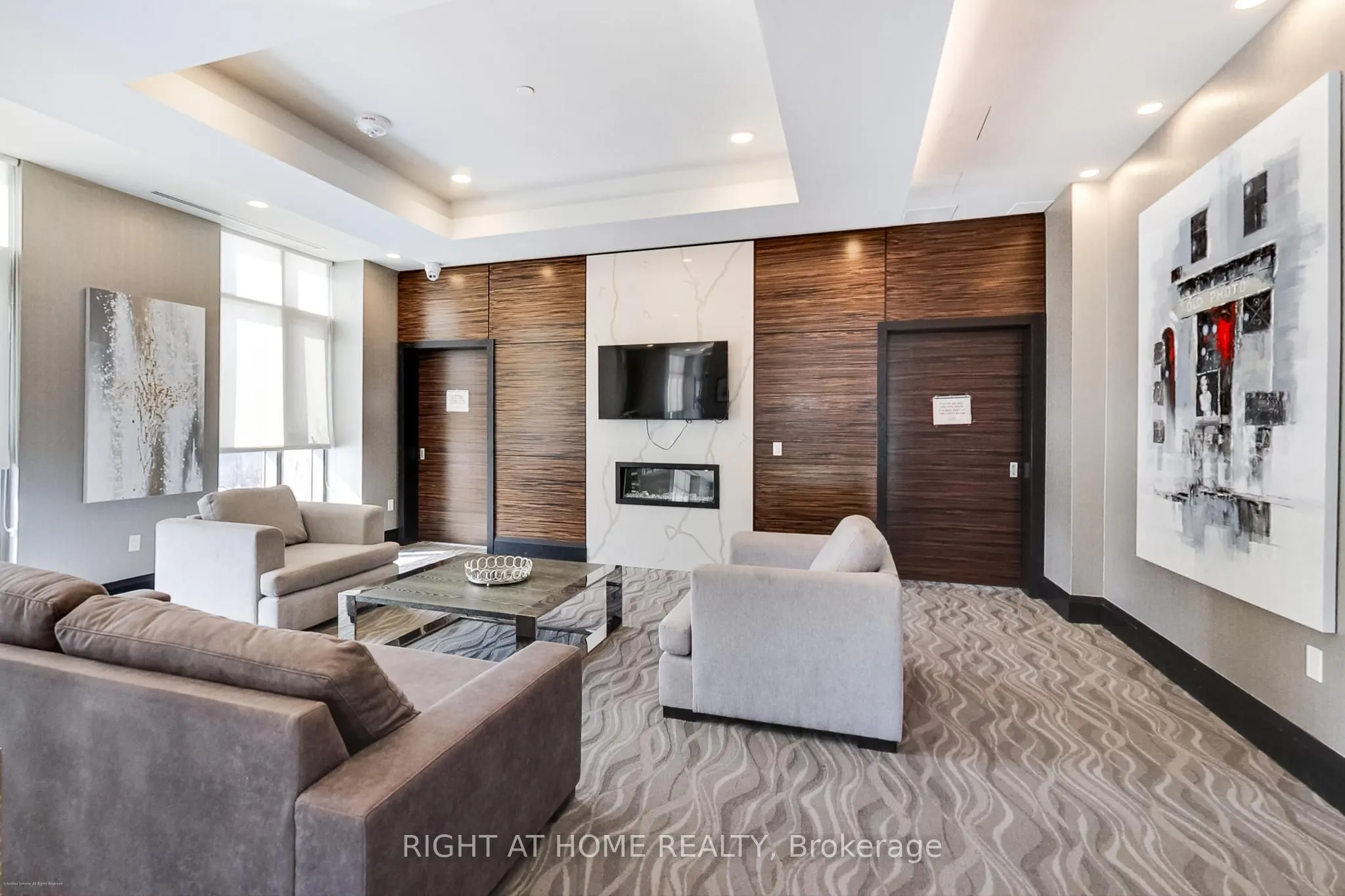 349 Rathburn Road W, #515