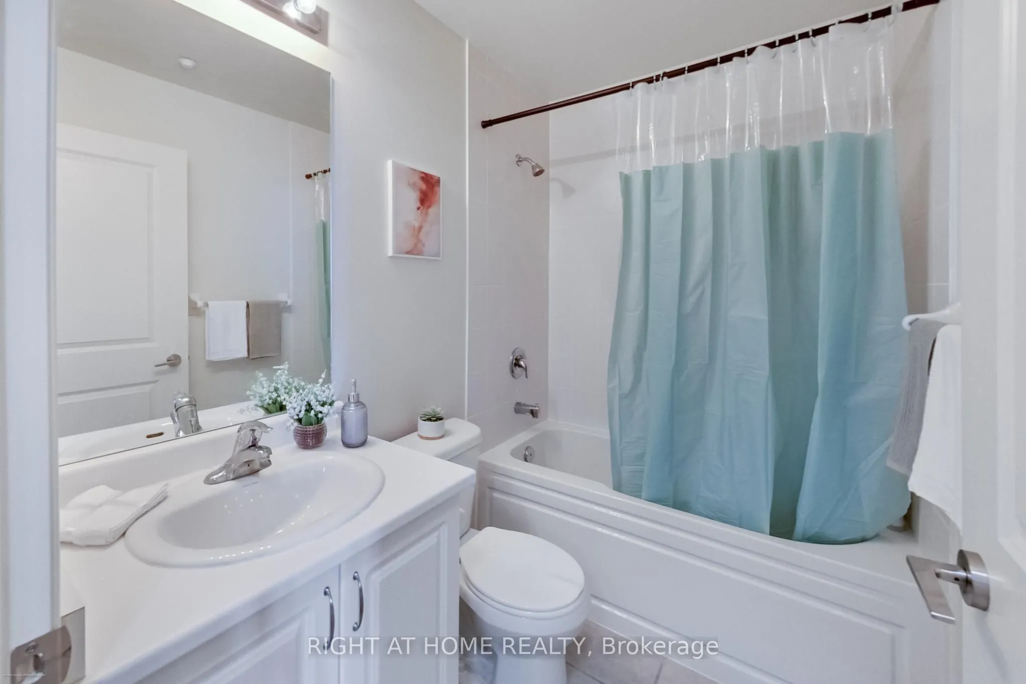 349 Rathburn Road W, #515