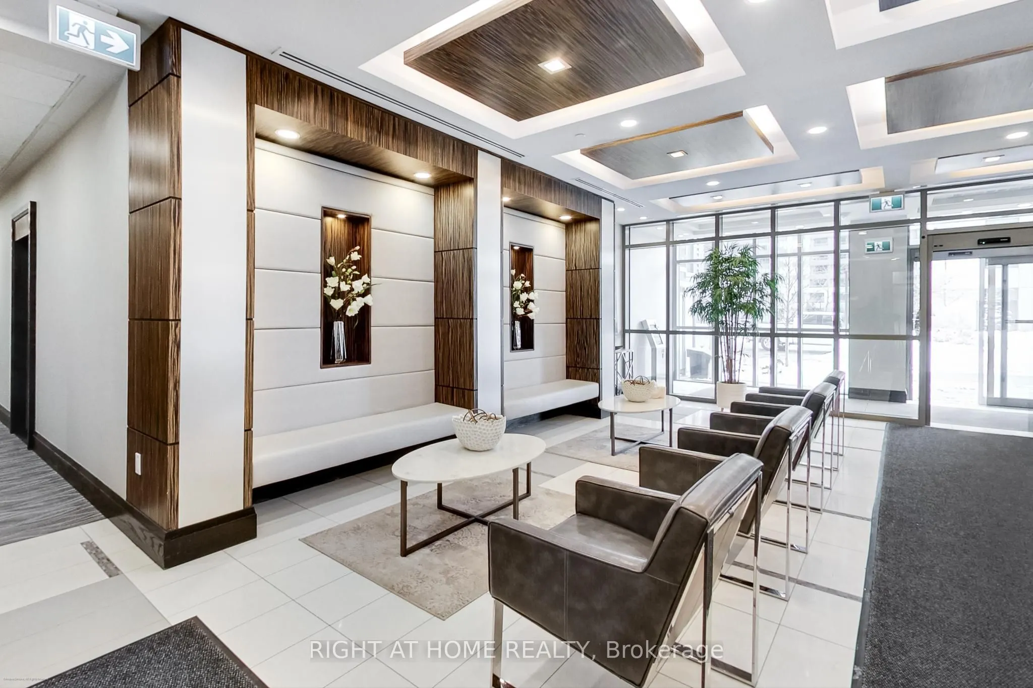 349 Rathburn Road W, #515