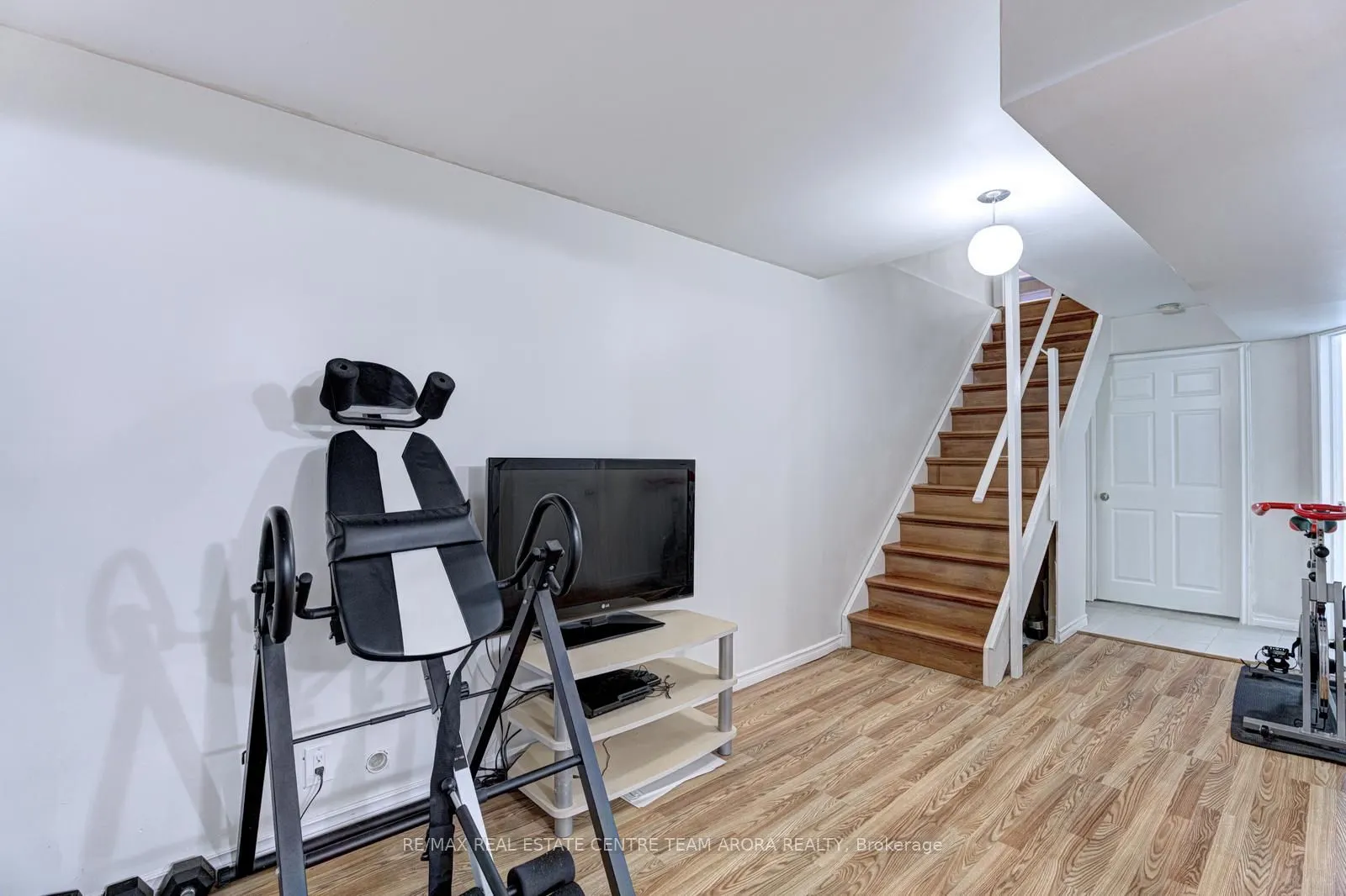 22 Outlook Avenue