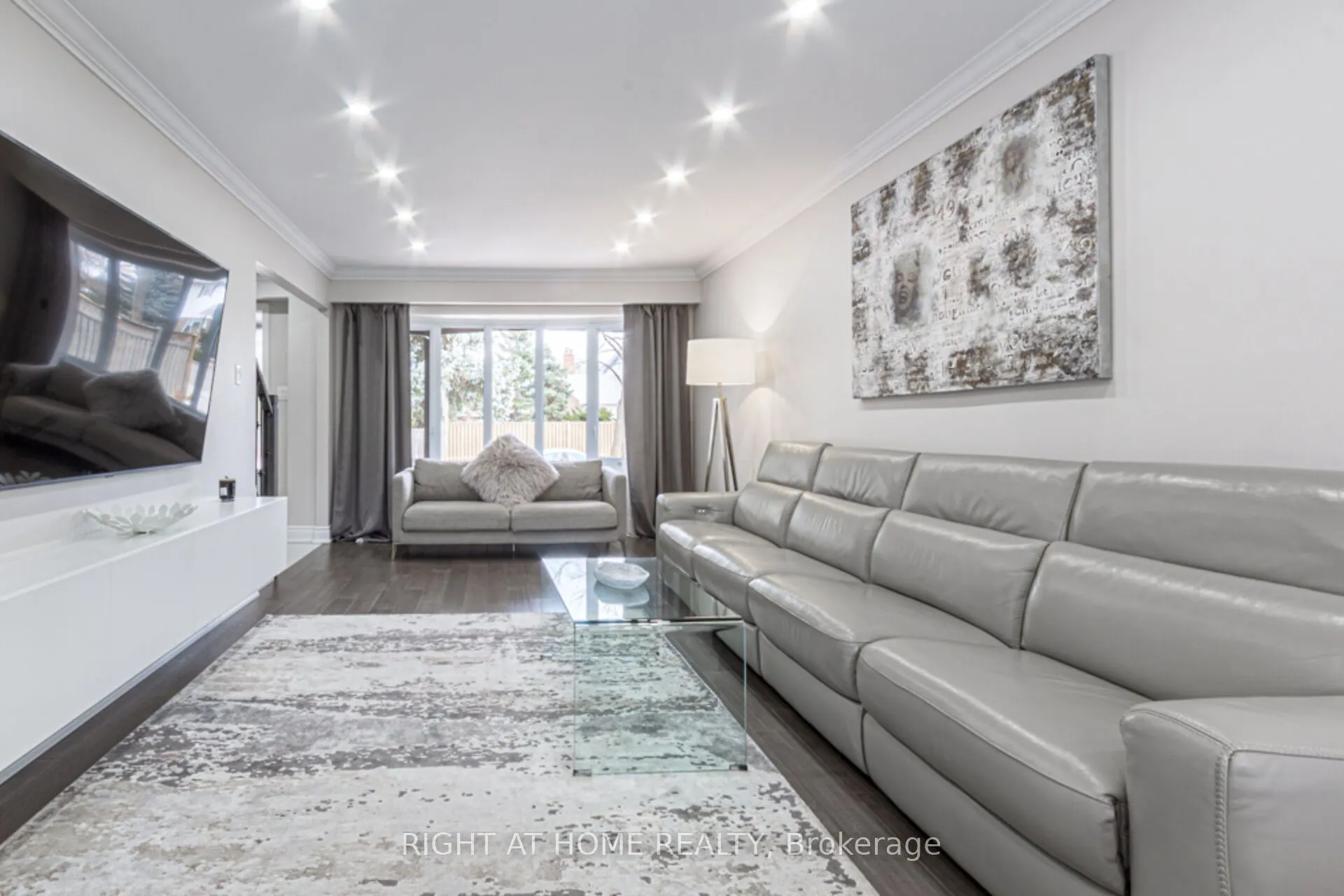 1388 Highgate Court