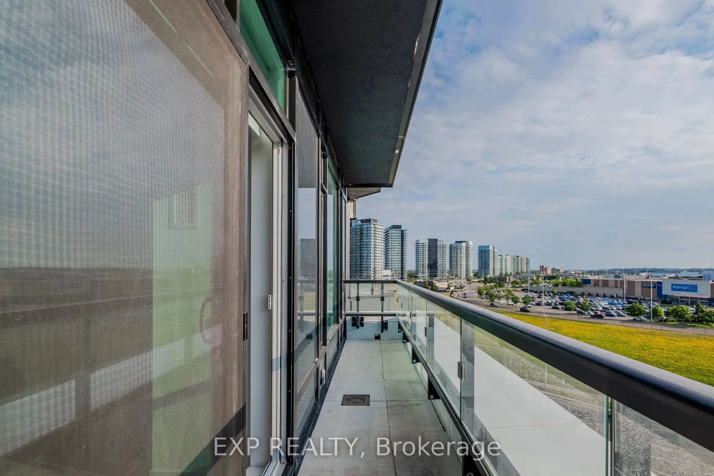 2475 Eglinton Avenue W, #805
