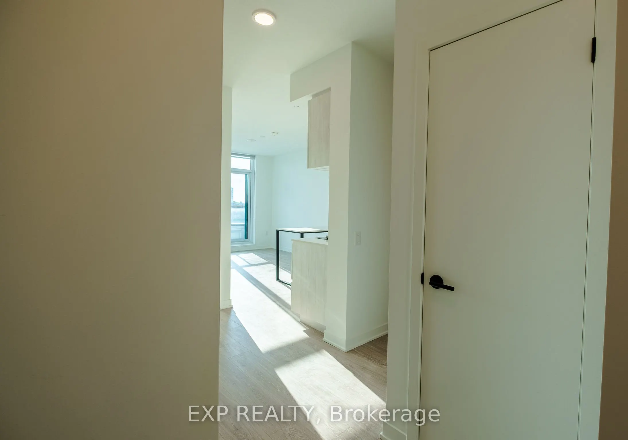 2475 Eglinton Avenue W, #805