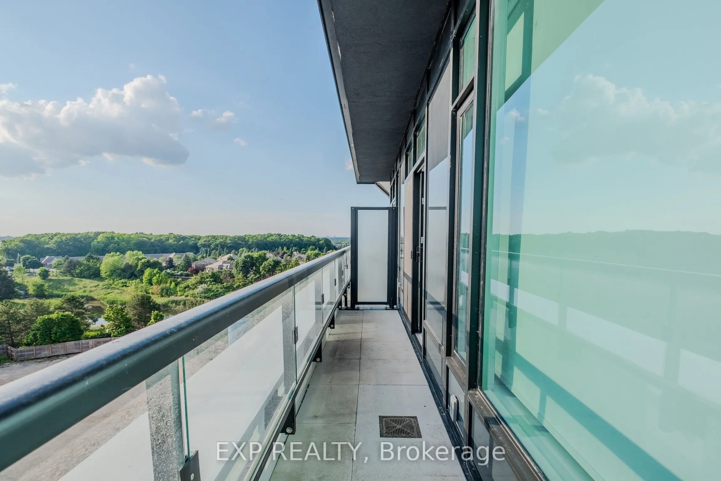 2475 Eglinton Avenue W, #805