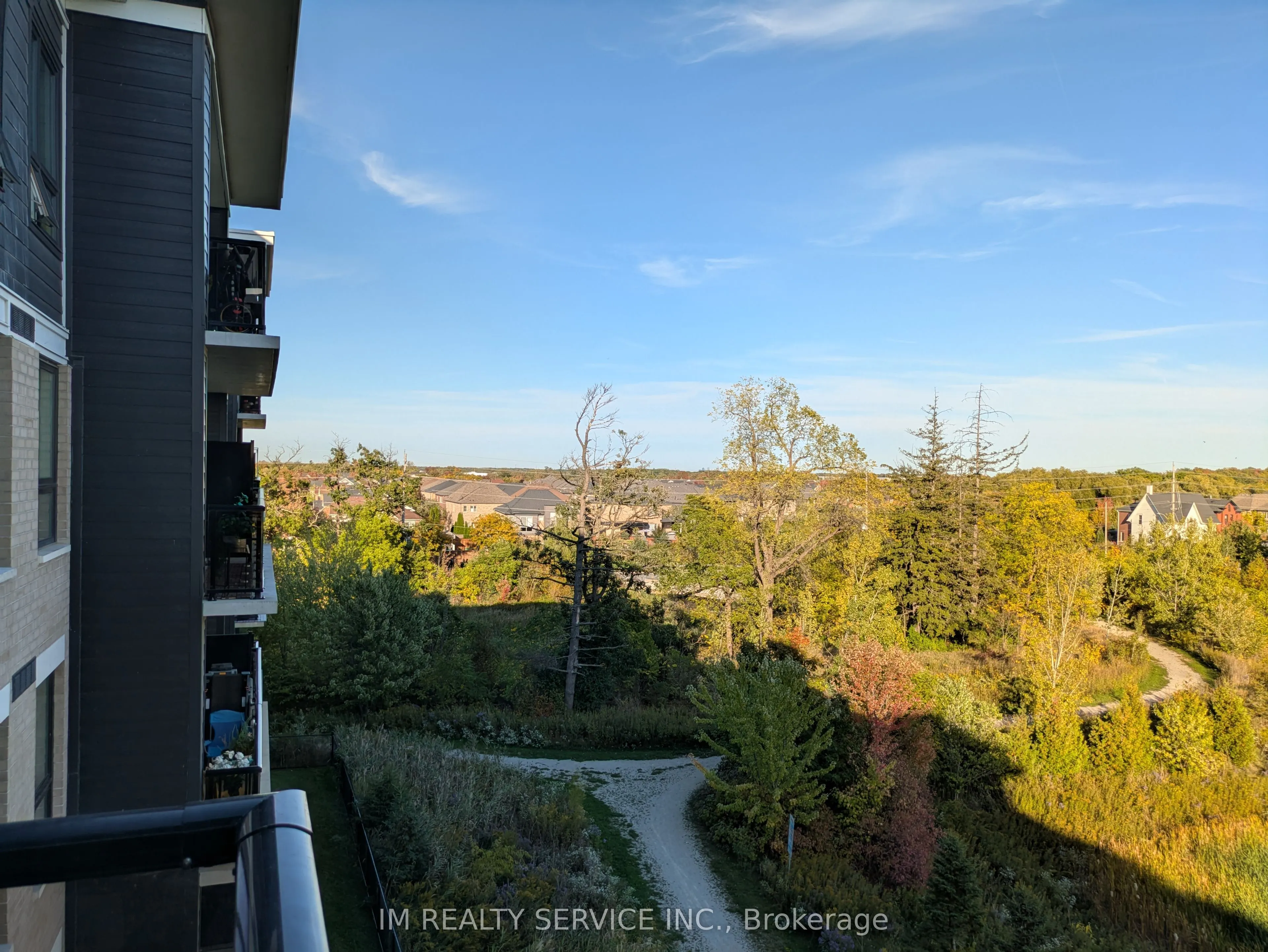 640 Sauve Street, #415