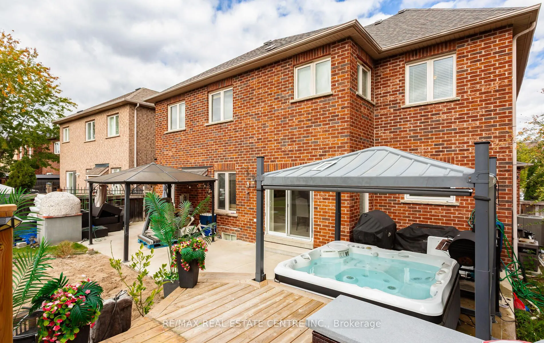 26 Saint Hubert Drive