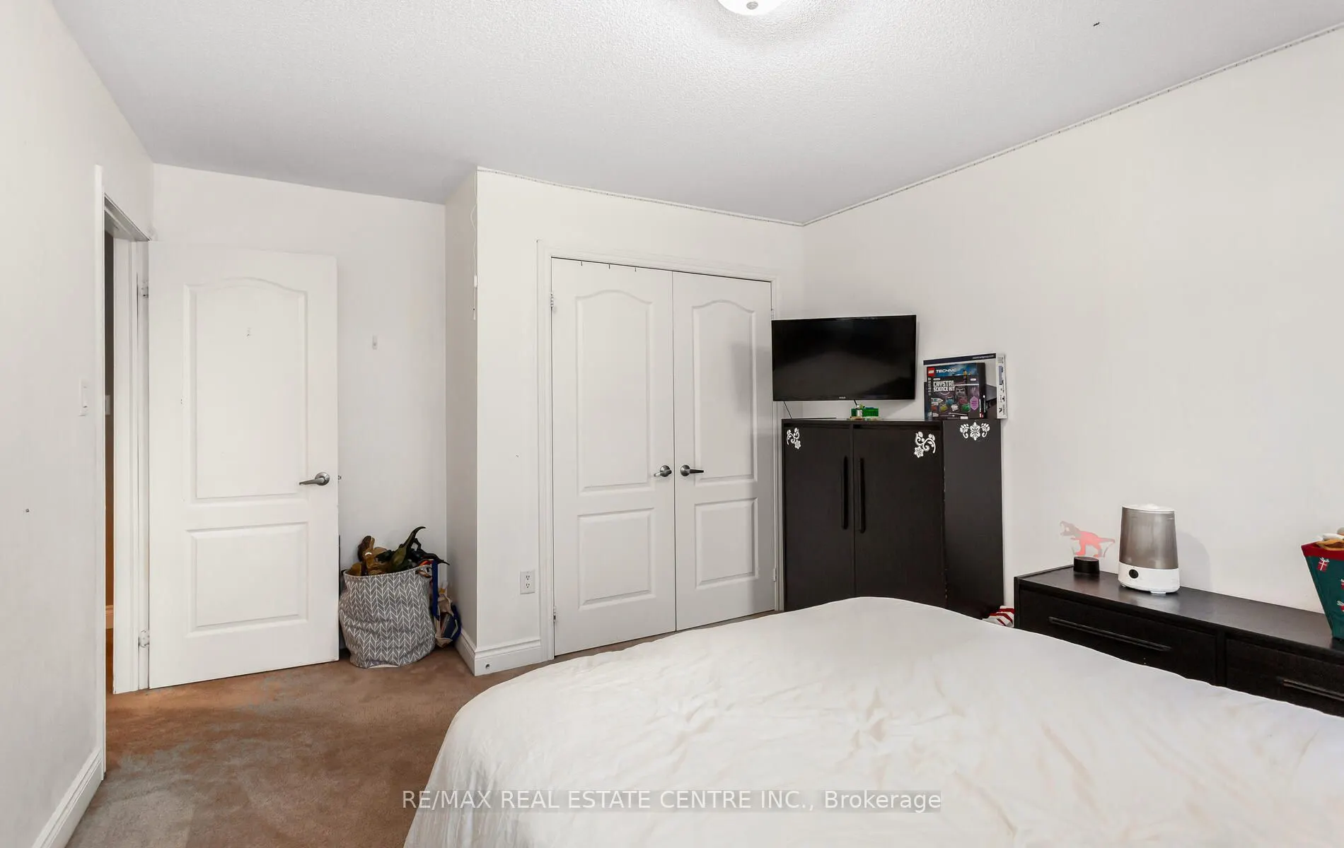 26 Saint Hubert Drive