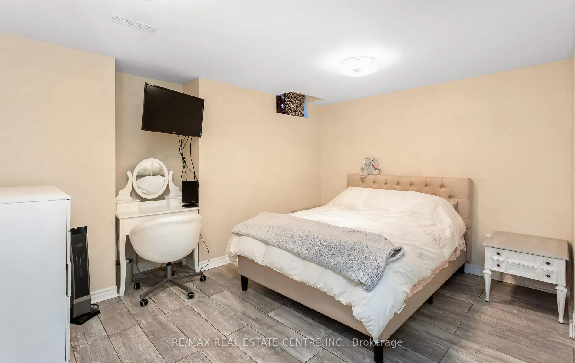 26 Saint Hubert Drive